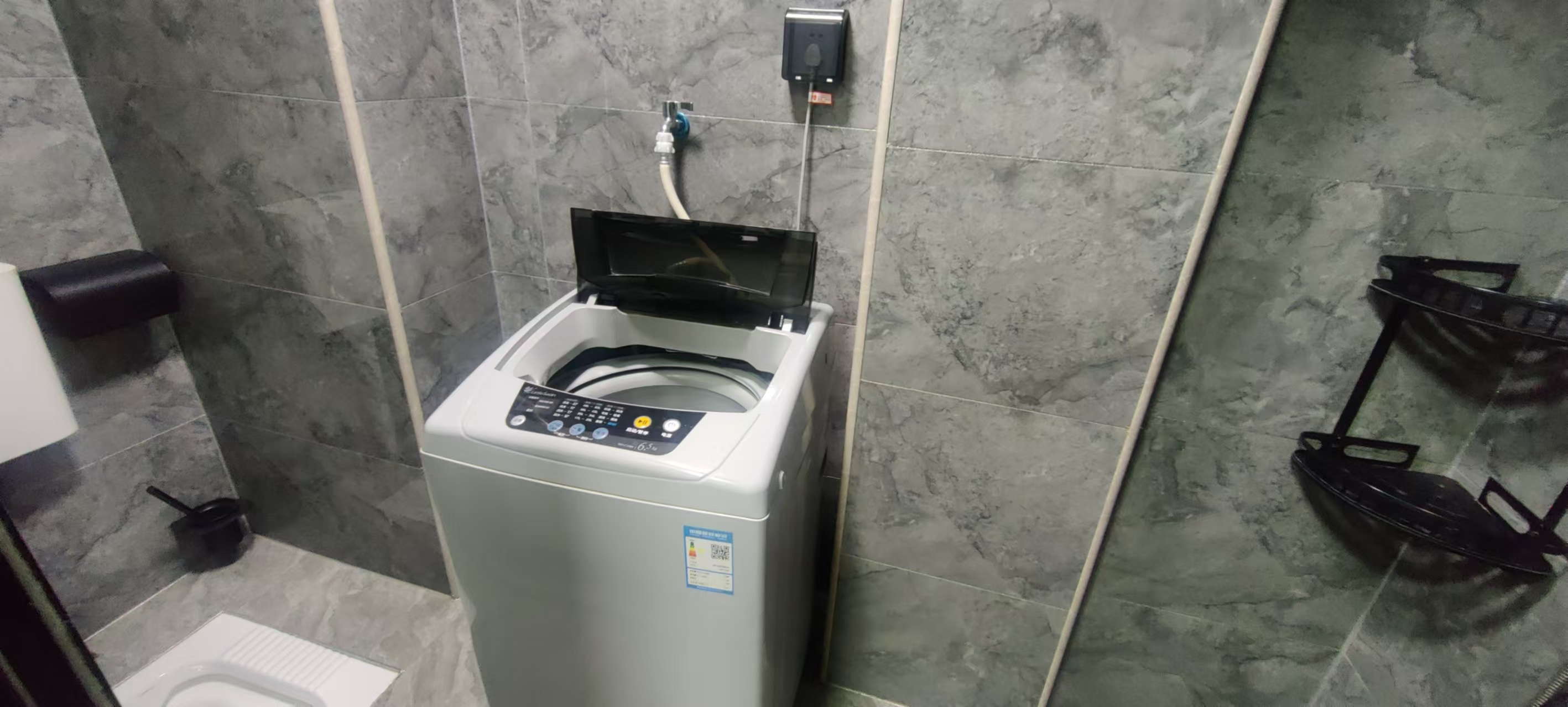 长沙高铁吾悦广场  1室1厅1卫   1600.00元/月