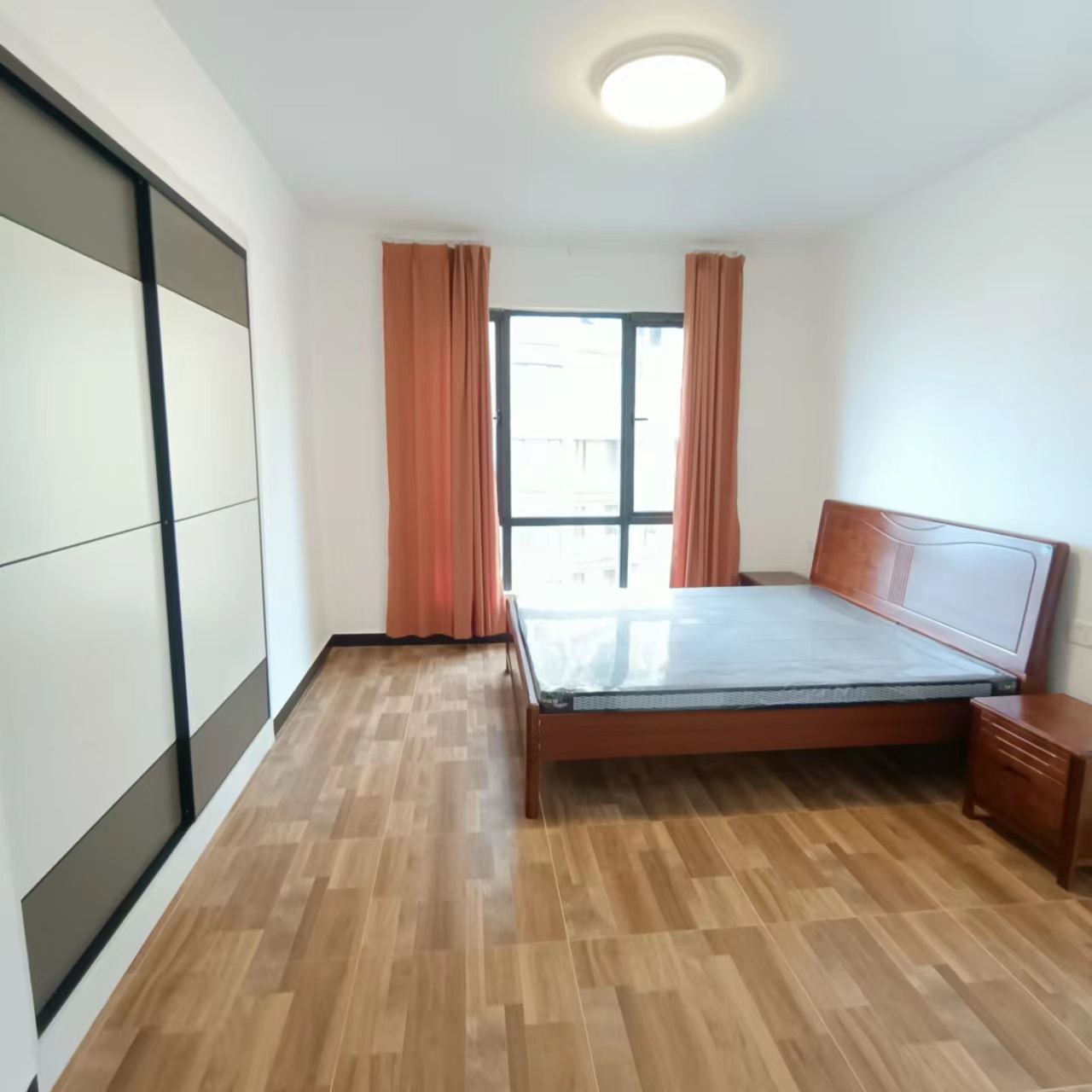 湘诚德峰小区B区  4室2厅2卫    3200.0元/月 湘诚德峰小区B区  4室2厅2卫    3200.0元/月室内图