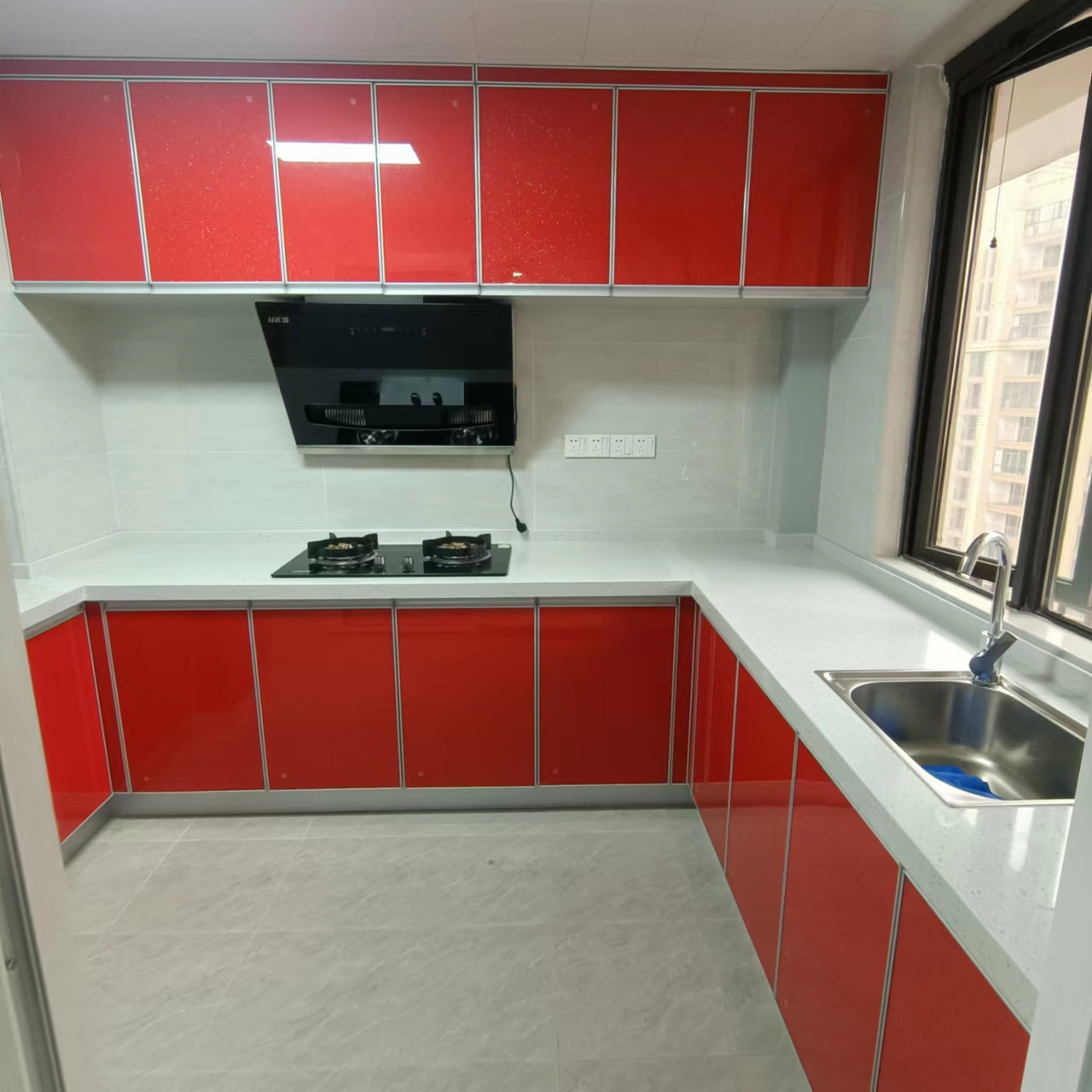 湘诚德峰小区B区  4室2厅2卫    3200.0元/月 湘诚德峰小区B区  4室2厅2卫    3200.0元/月室内图