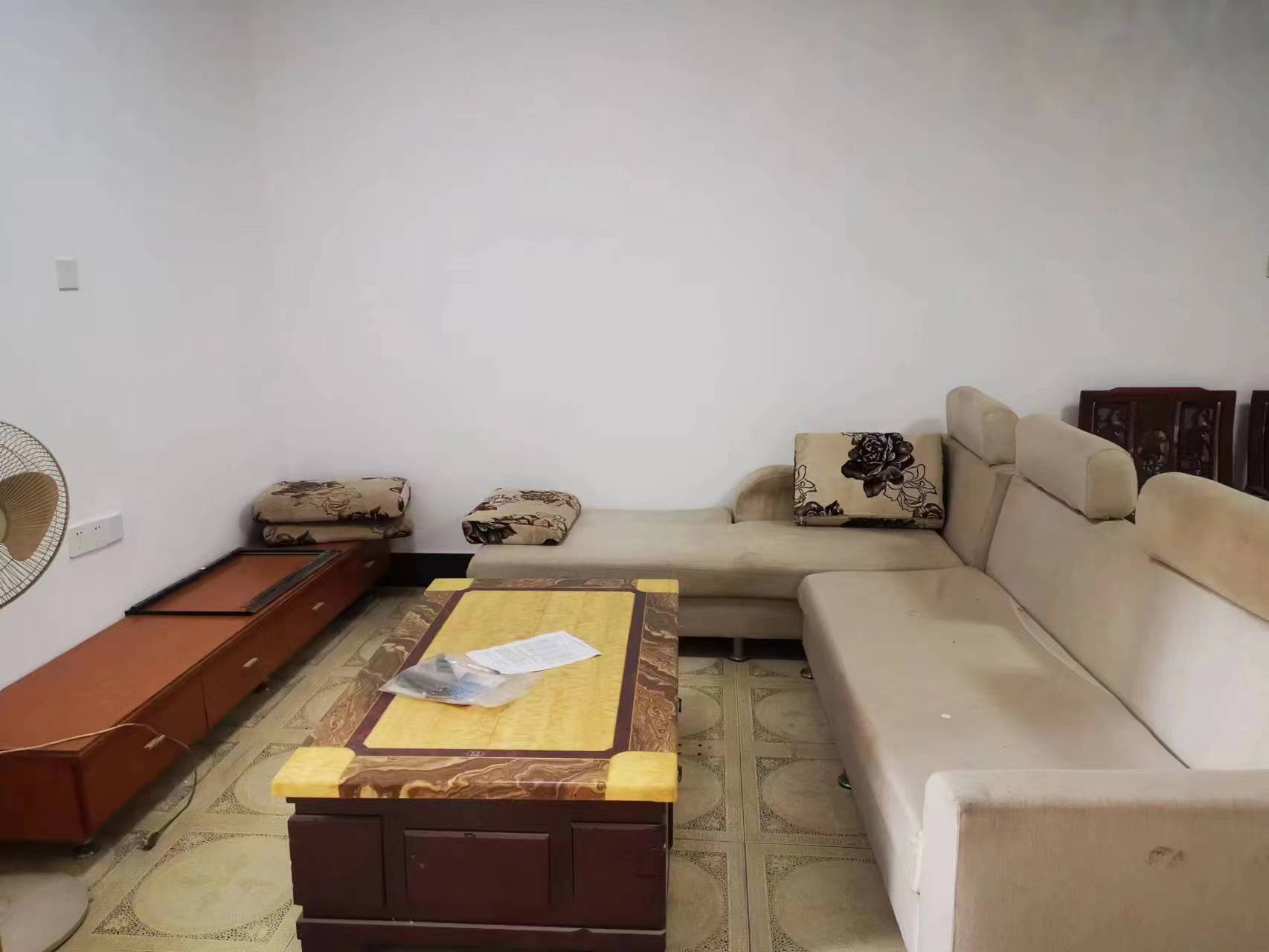 火星信用社宿舍 2室2厅1卫 1350.0元/月 火星信用社宿舍 2室2厅1卫 1350.0元/月室内图