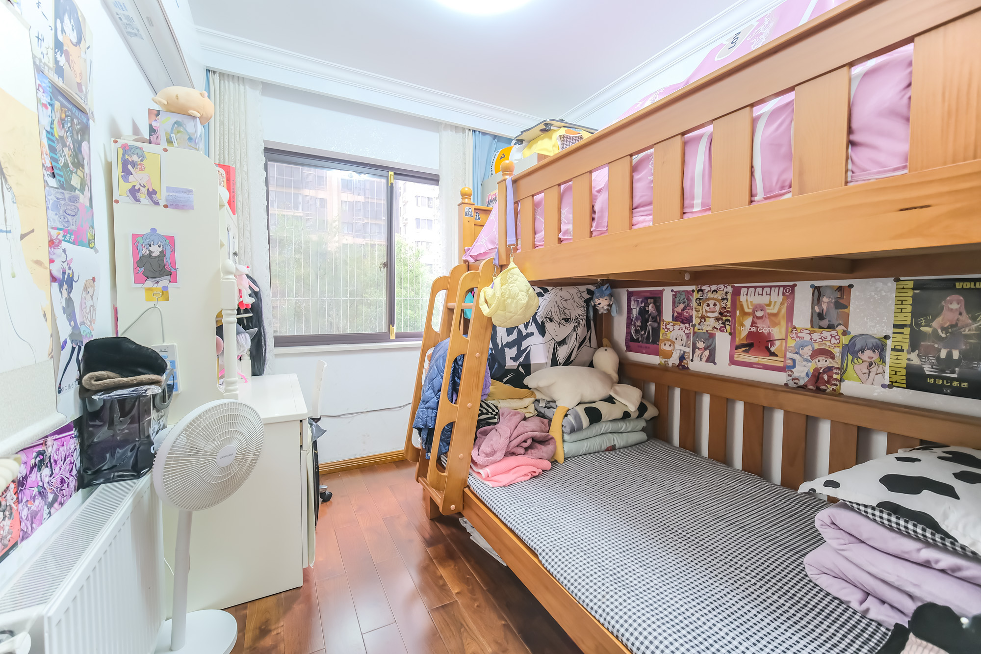 保利香槟国际 3室2厅2卫 95.0万 保利香槟国际 3室2厅2卫 95.0万卧室