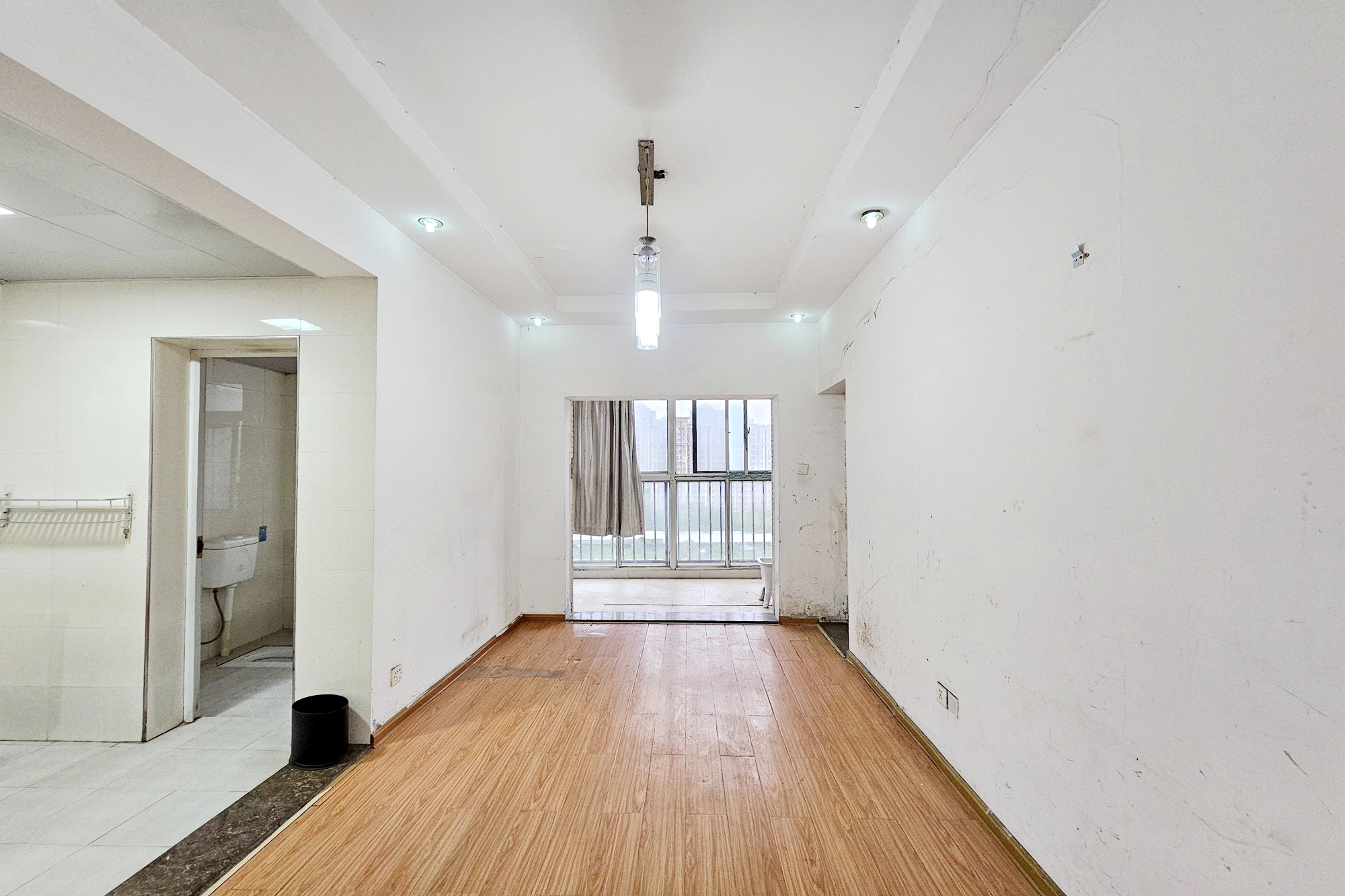 至雅小玲家园 3室2厅2卫 78.8万 至雅小玲家园 3室2厅2卫 78.8万客厅