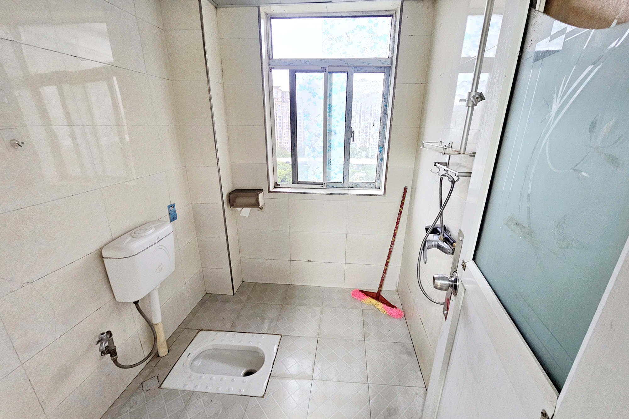 至雅小玲家园 3室2厅2卫 78.8万 至雅小玲家园 3室2厅2卫 78.8万卫生间