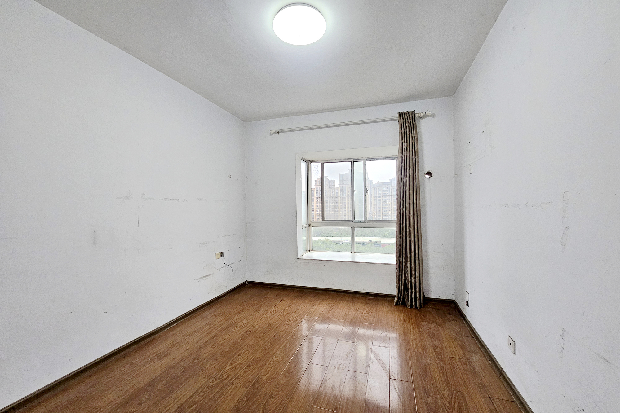 至雅小玲家园 3室2厅2卫 78.8万 至雅小玲家园 3室2厅2卫 78.8万卧室