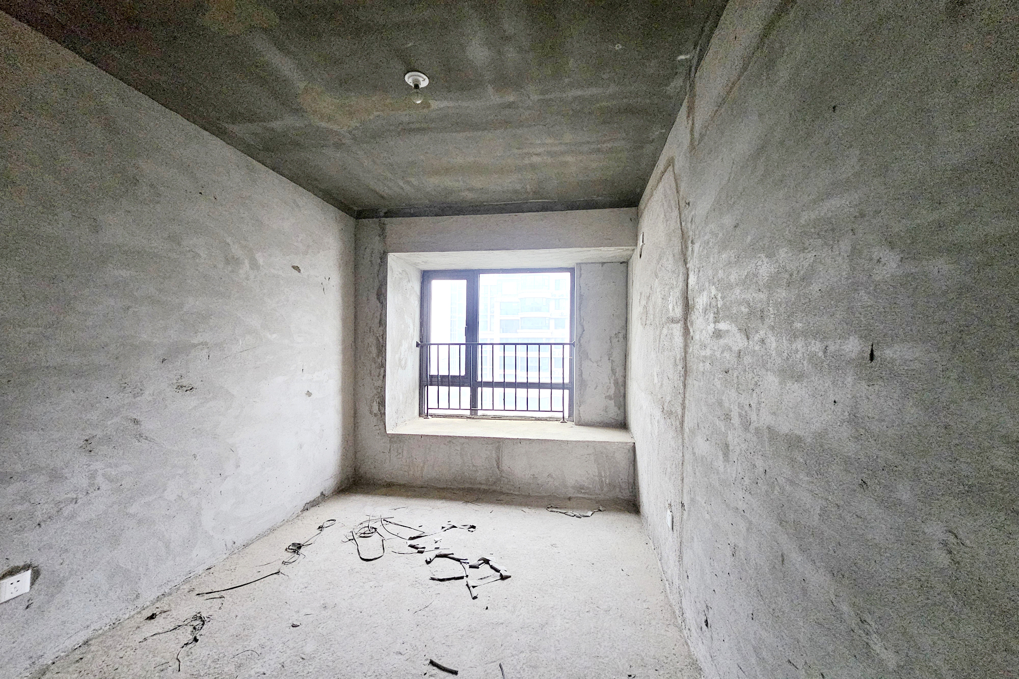 明昇壹城（明昇时代广场）一期  3室2厅2卫   198.00万其他