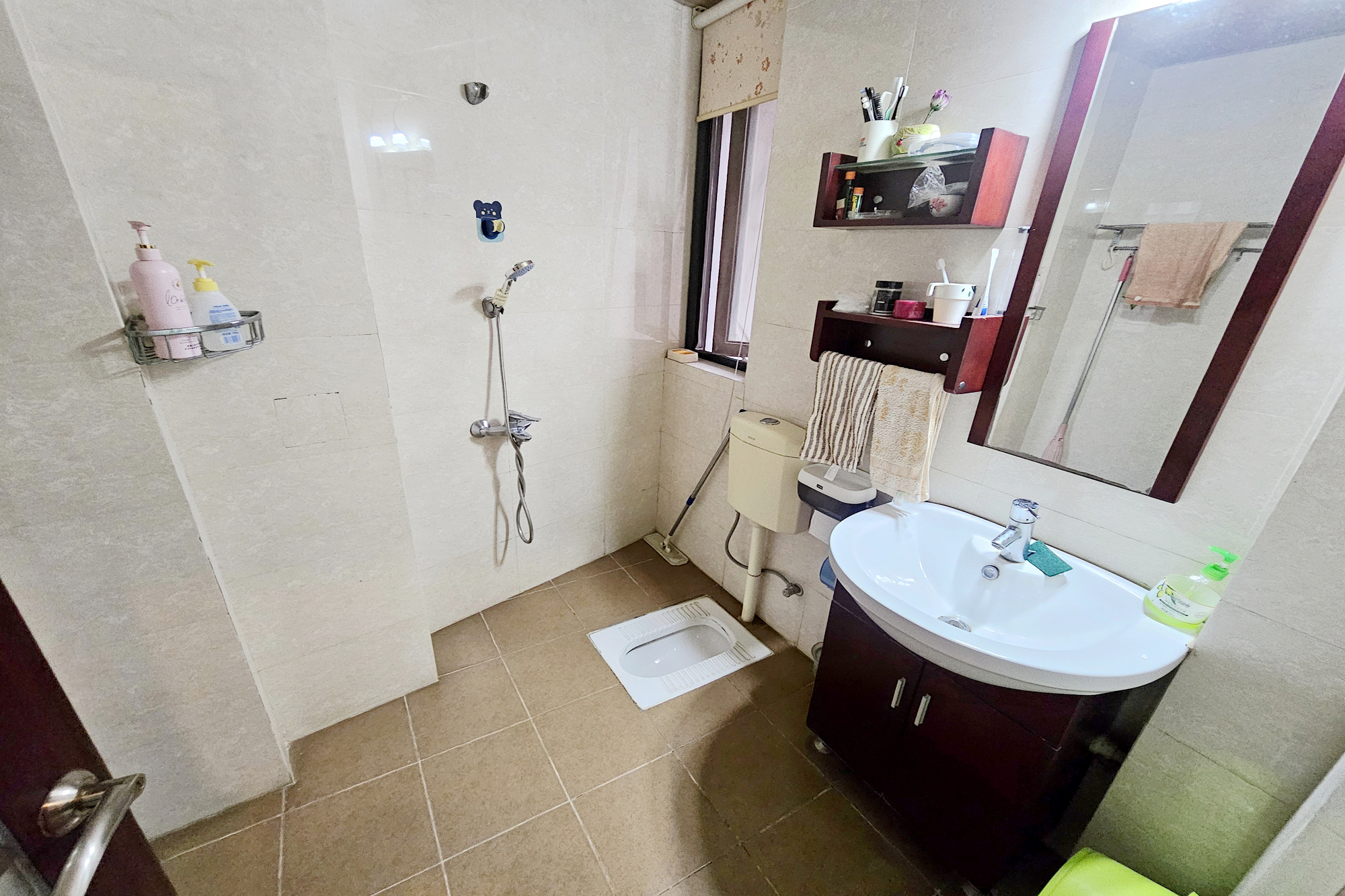 中隆国际御玺  4室2厅3卫    230.0万 中隆国际御玺  4室2厅3卫    230.0万卫生间