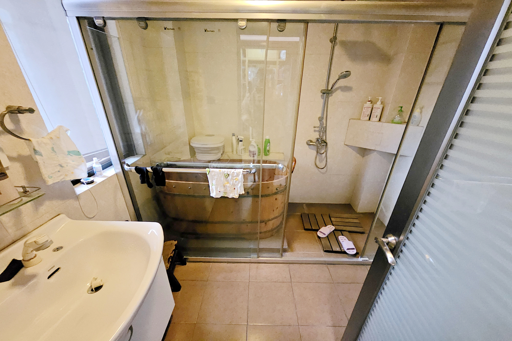 中隆国际御玺  4室2厅3卫    230.0万 中隆国际御玺  4室2厅3卫    230.0万卫生间