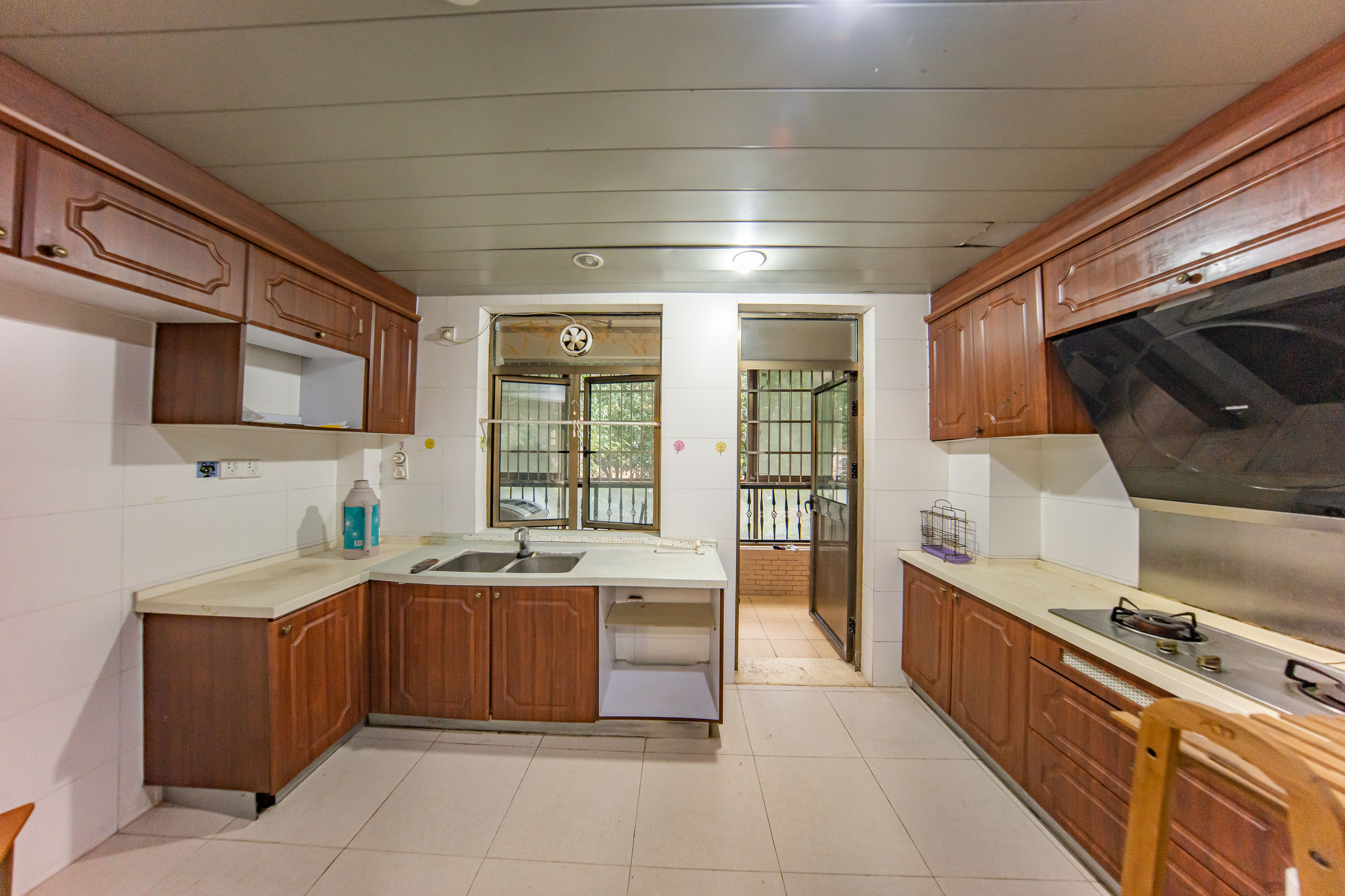 江山帝景雅典 3室2厅2卫 120.0万 江山帝景雅典 3室2厅2卫 120.0万厨房