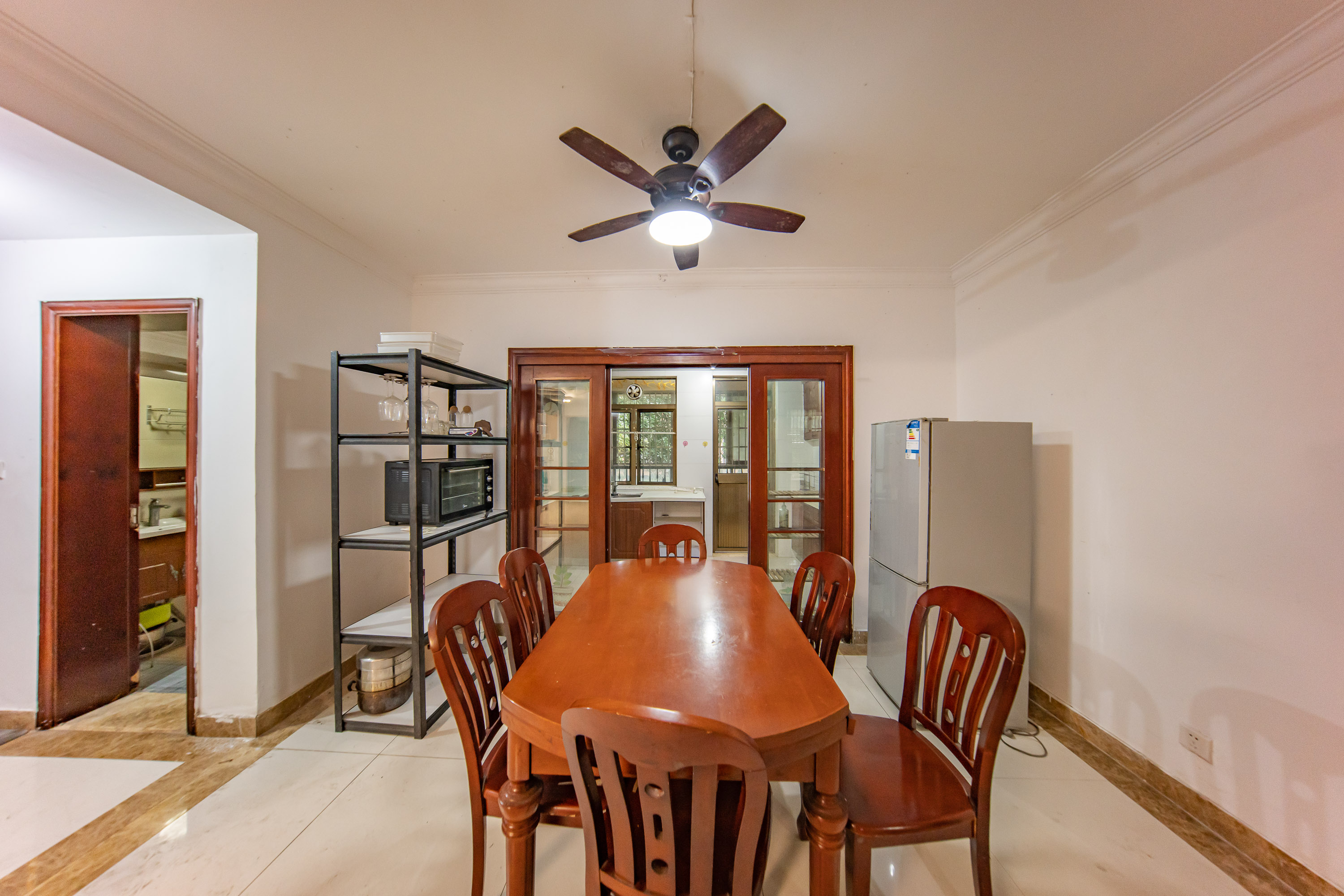 江山帝景雅典 3室2厅2卫 120.0万 江山帝景雅典 3室2厅2卫 120.0万客厅