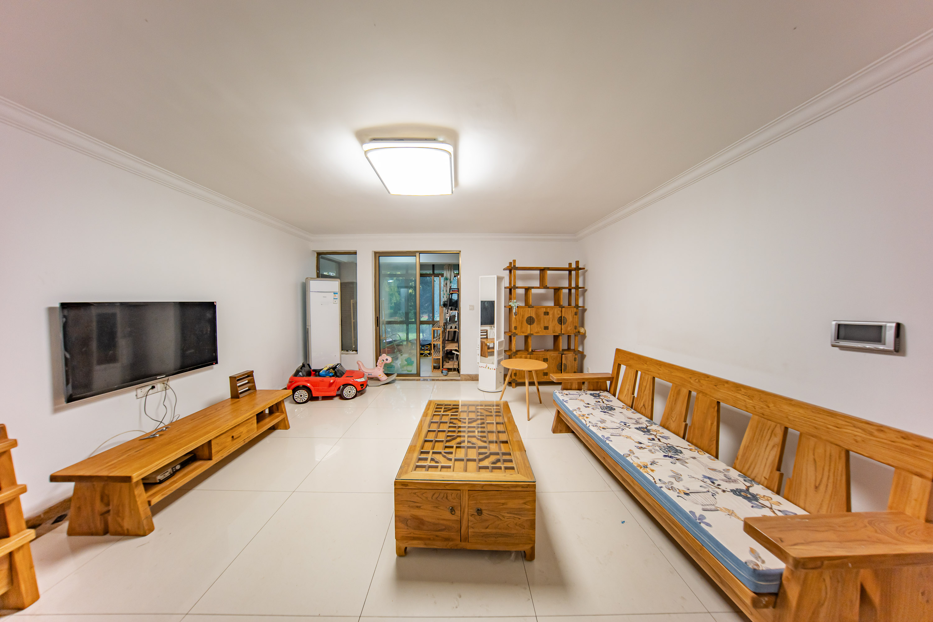 江山帝景雅典 3室2厅2卫 120.0万 江山帝景雅典 3室2厅2卫 120.0万客厅