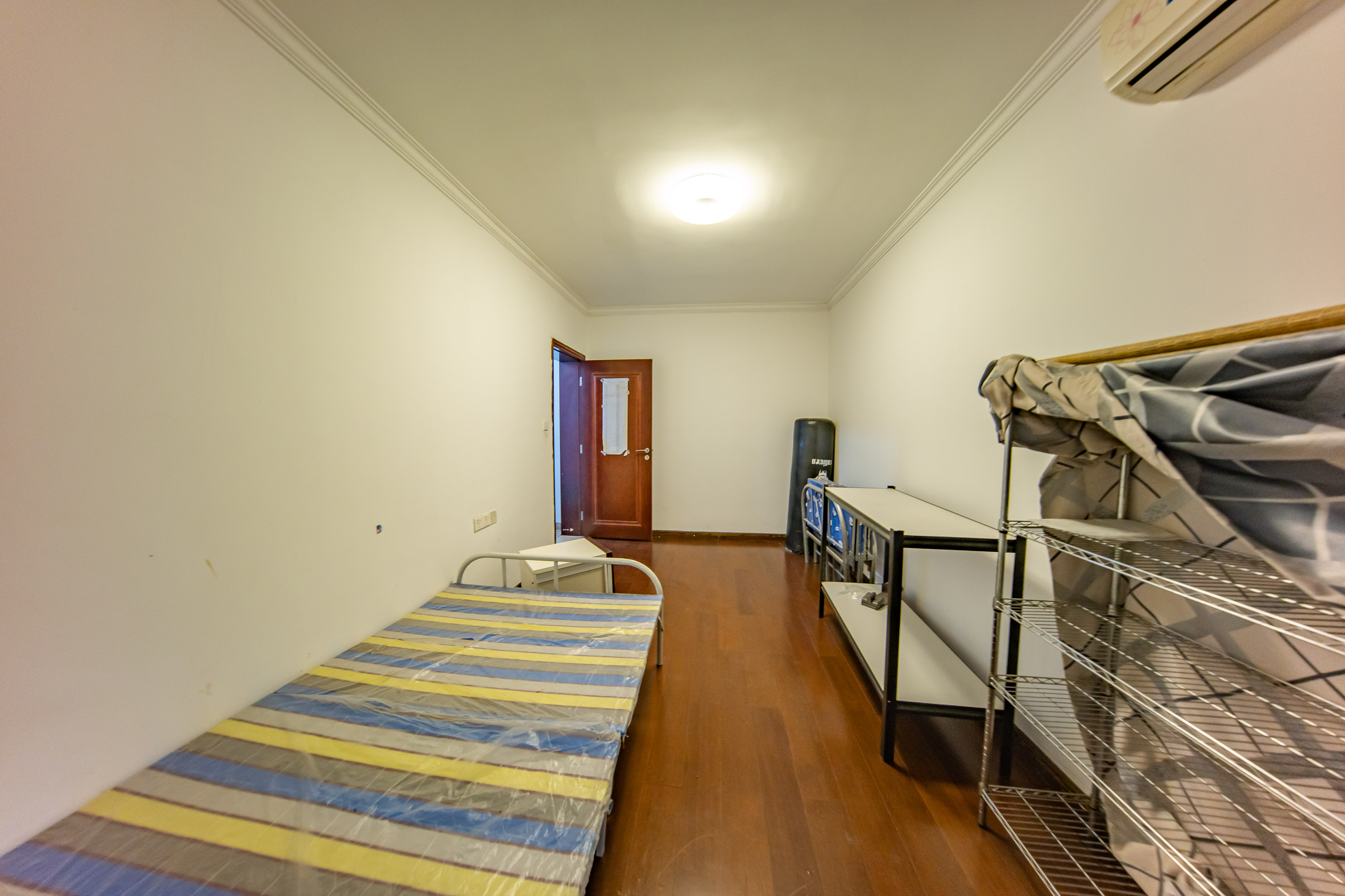 江山帝景雅典 3室2厅2卫 120.0万 江山帝景雅典 3室2厅2卫 120.0万卧室