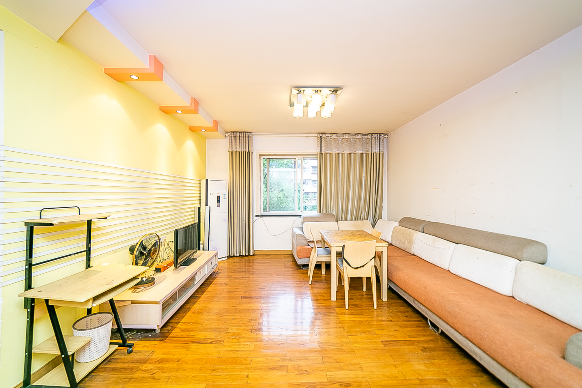 富绿新村  3室2厅2卫   75.00万