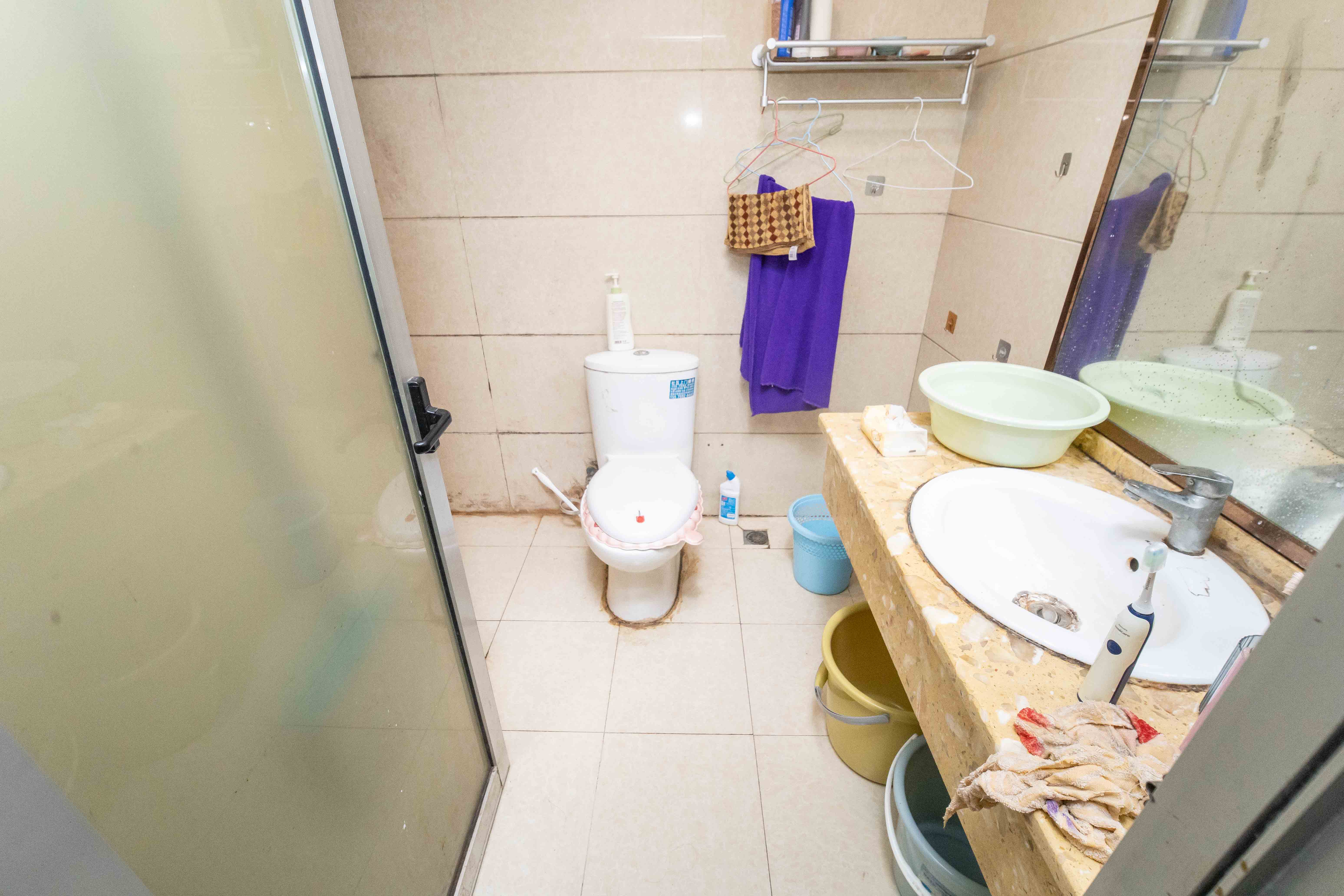 上河国际F座  1室1厅1卫   35.00万卫生间