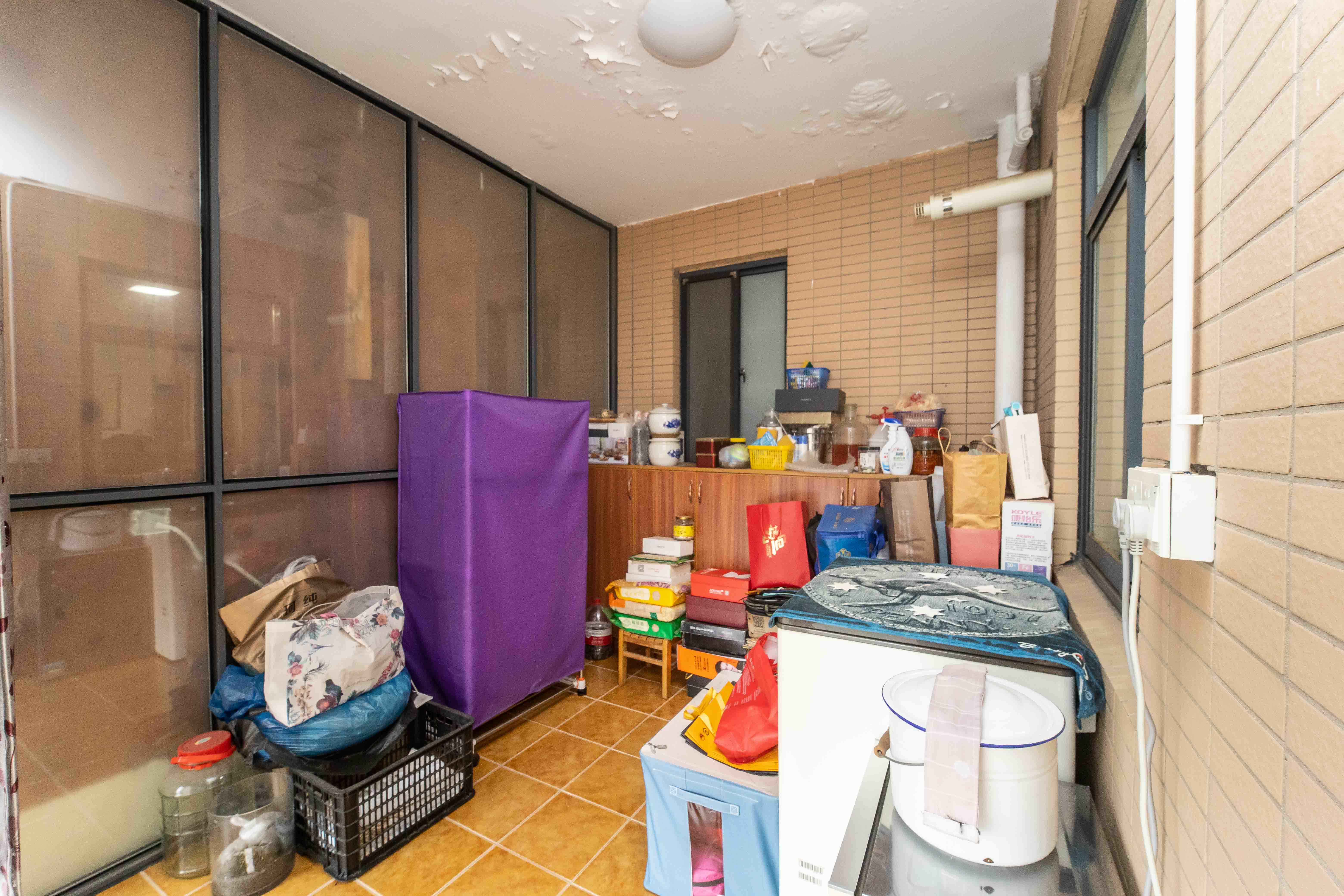 江河双水湾  3室2厅2卫   110.00万阳台