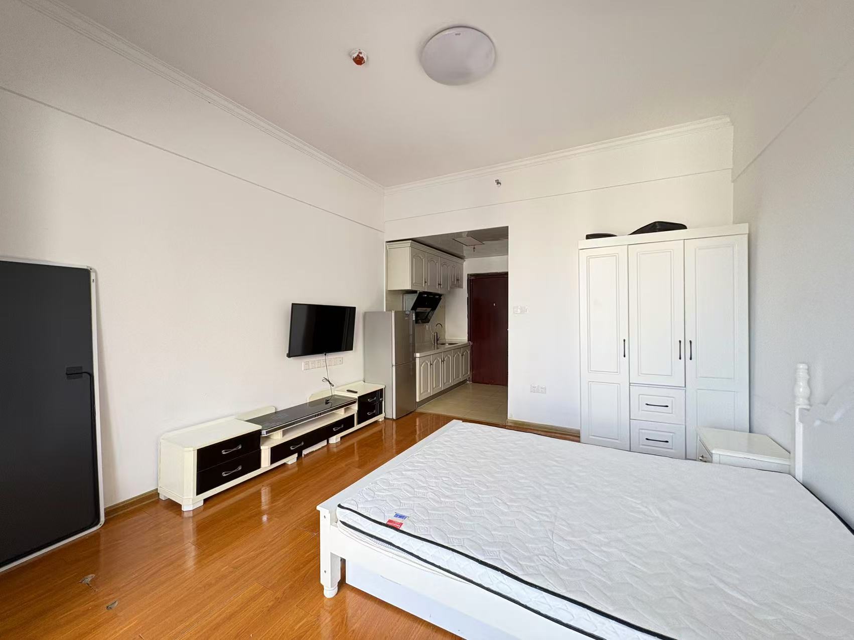 乐尚城 1室1厅1卫 1400.0元/月 乐尚城 1室1厅1卫 1400.0元/月室内图