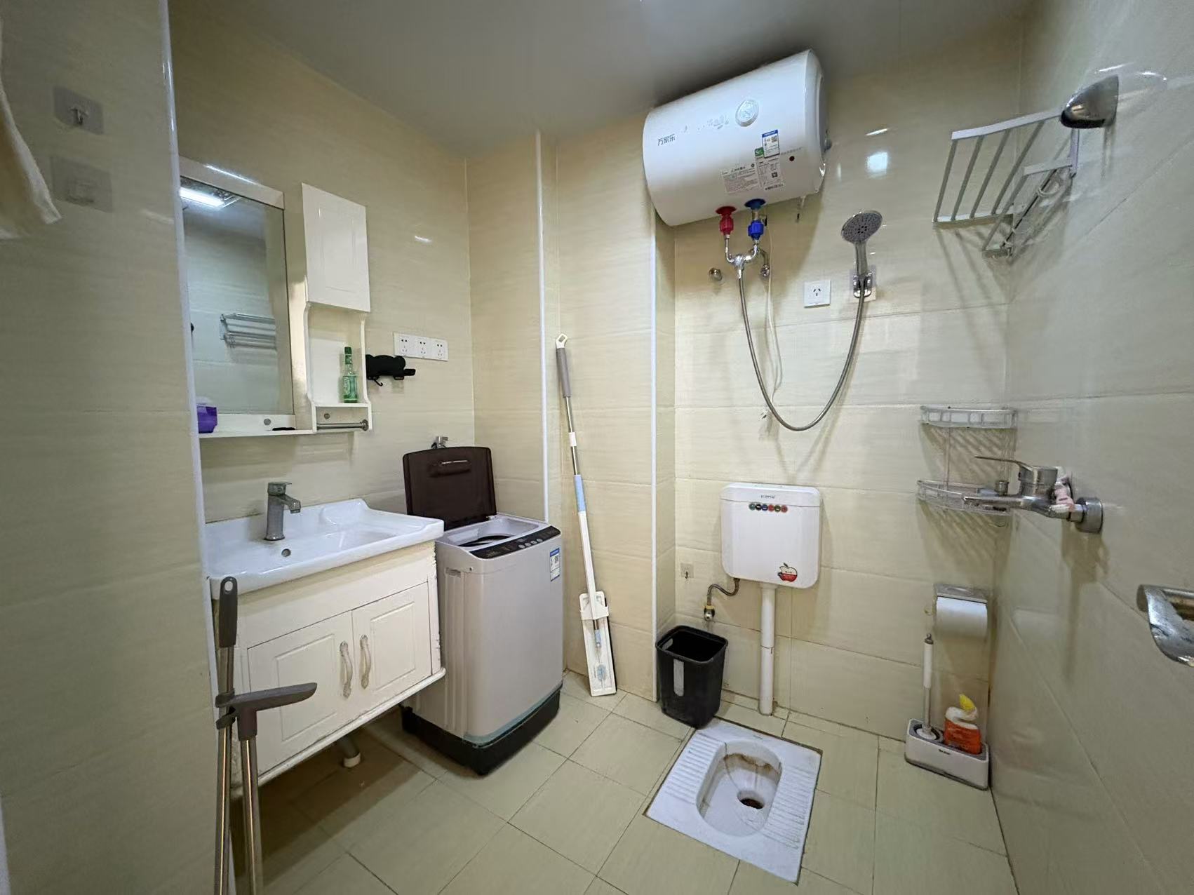 乐尚城  1室1厅1卫    1400.0元/月室内图