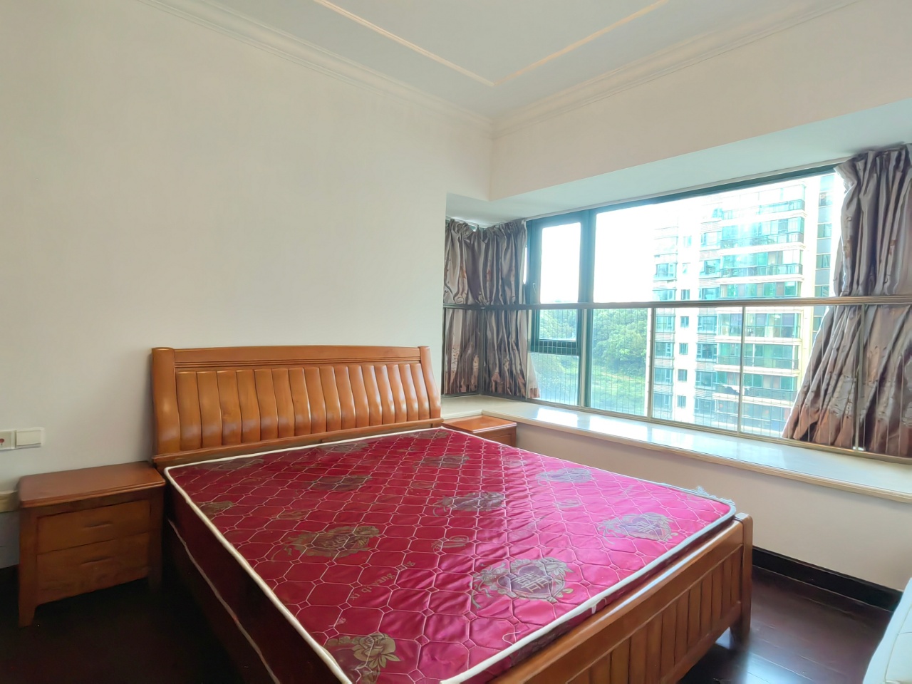 恒大城 3室2厅1卫 1800.0元/月 恒大城 3室2厅1卫 1800.0元/月室内图