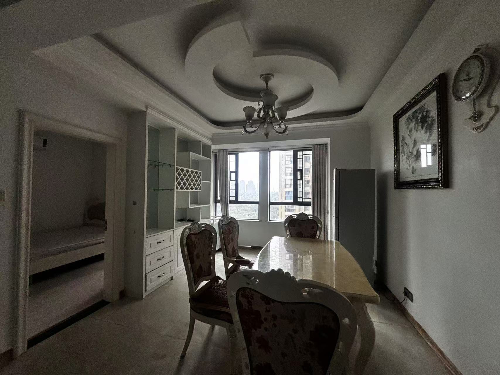 泰山公馆 3室2厅1卫 1700.0元/月 泰山公馆 3室2厅1卫 1700.0元/月室内图