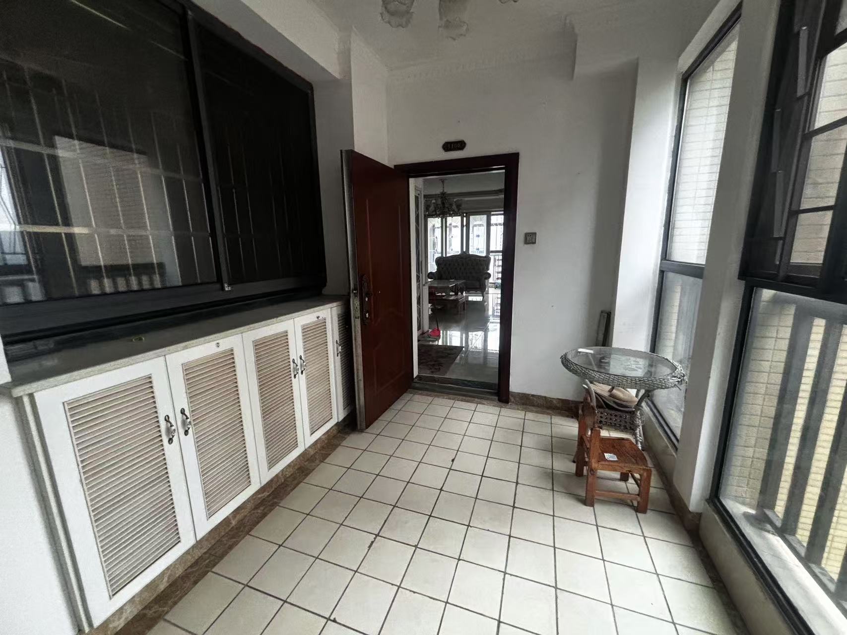 泰山公馆 3室2厅1卫 1700.0元/月 泰山公馆 3室2厅1卫 1700.0元/月室内图