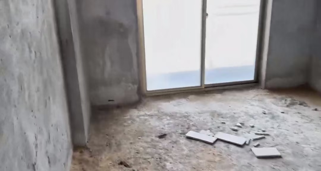 儒俊雅苑  3室2厅2卫    140.0万 儒俊雅苑  3室2厅2卫    140.0万室内图