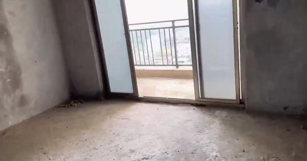 儒俊雅苑  3室2厅2卫    140.0万 儒俊雅苑  3室2厅2卫    140.0万室内图