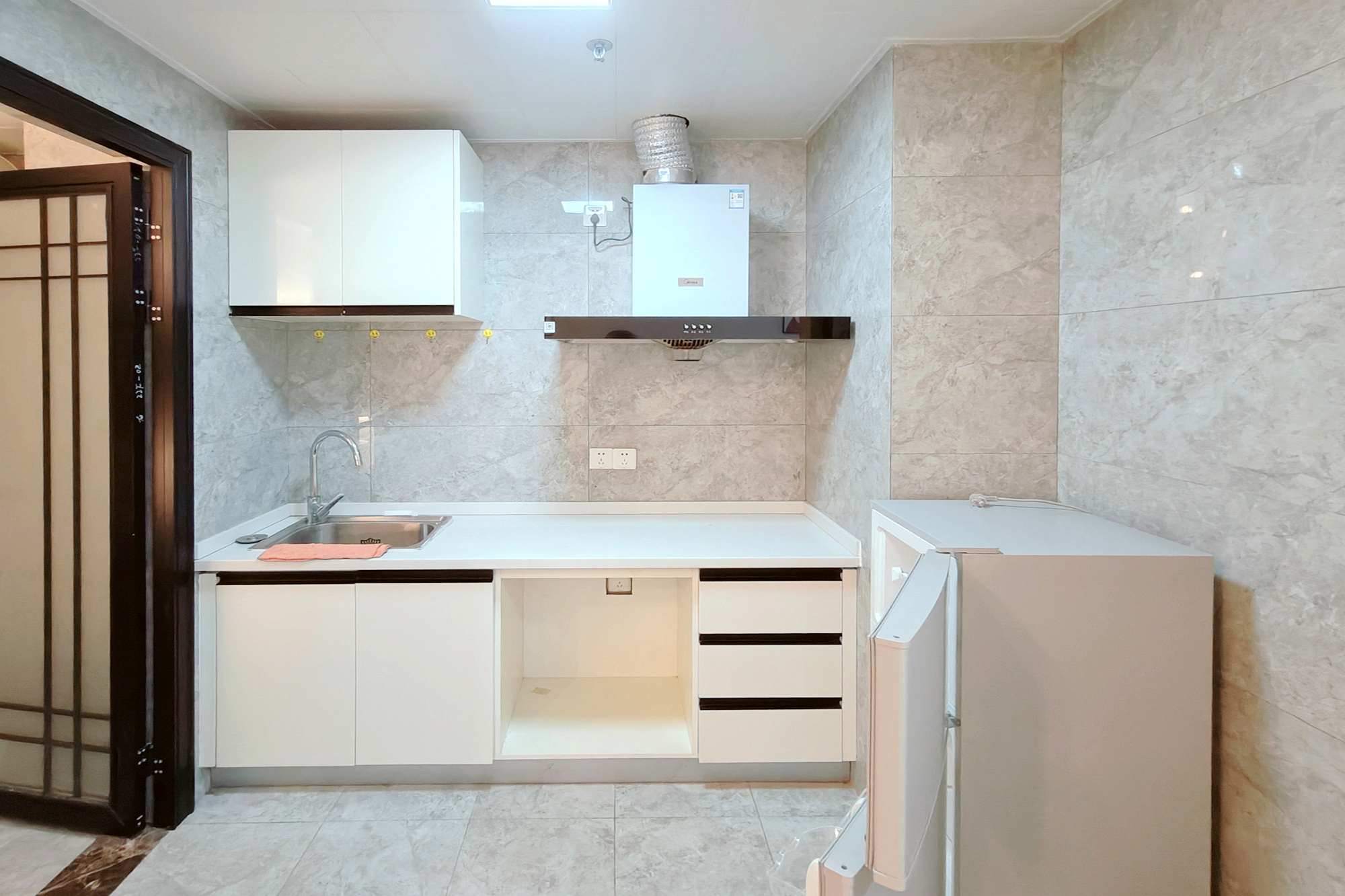 城市时光 1室1厅1卫 30.8万 城市时光 1室1厅1卫 30.8万厨房