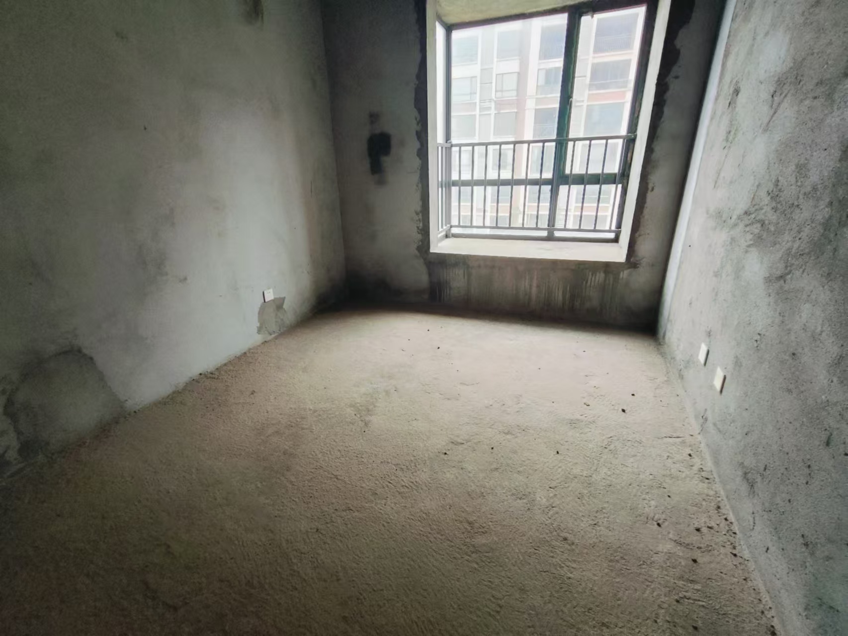 磐龙生态社区 4室2厅2卫 42.8万 磐龙生态社区 4室2厅2卫 42.8万室内图