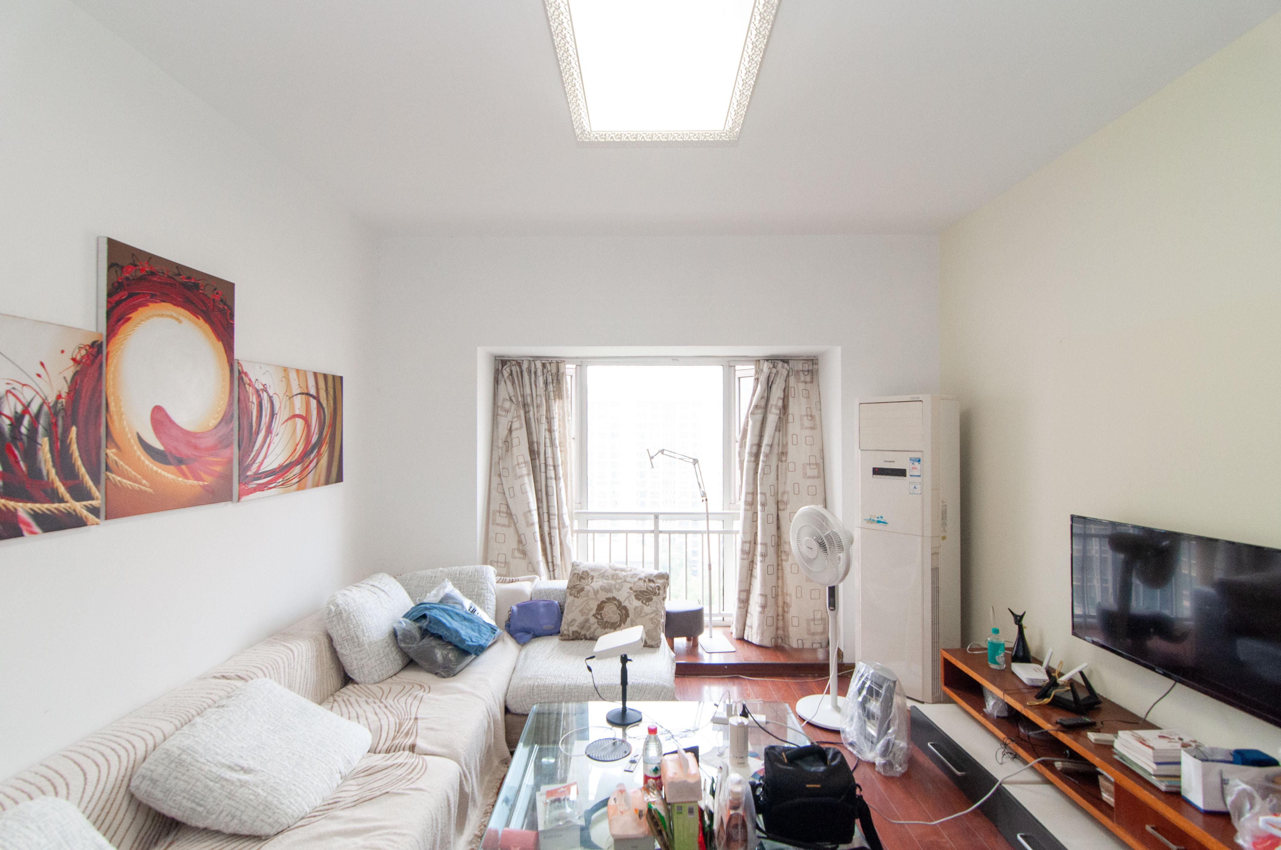 西点公园里 2室2厅1卫 98.0万 西点公园里 2室2厅1卫 98.0万客厅