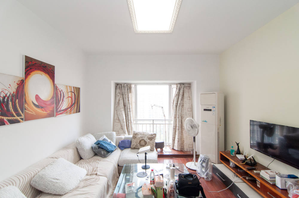 西点公园里  2室2厅1卫    98.0万