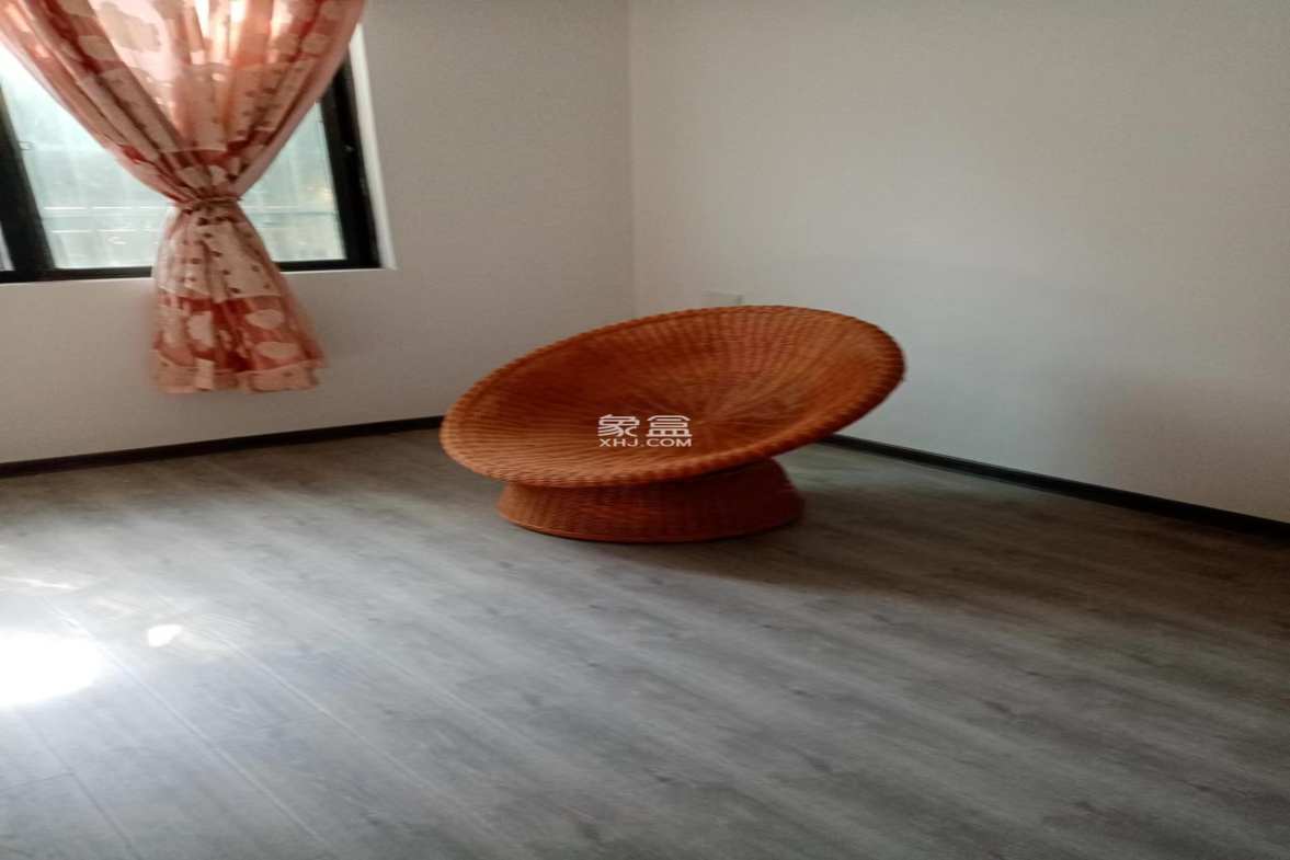 滨江花园 3室2厅1卫 1500.00元/月 滨江花园 3室2厅1卫 1500.00元/月室内图