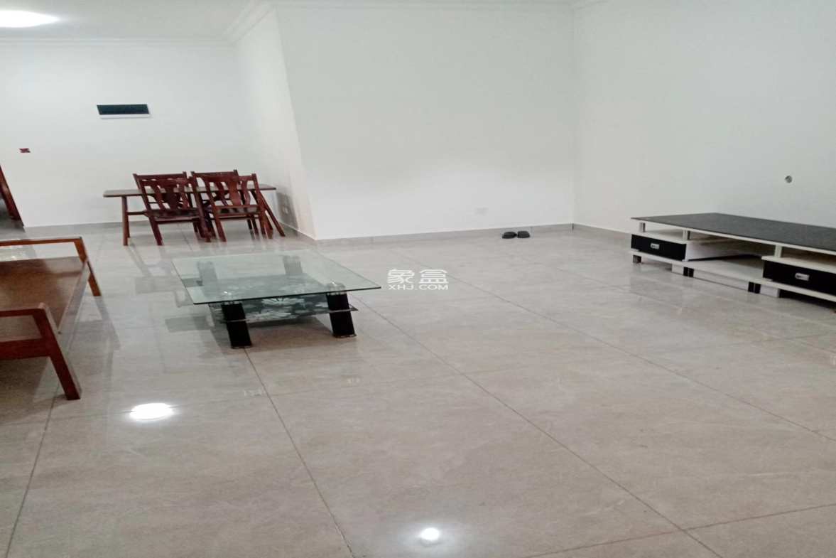 滨江花园 3室2厅1卫 1500.00元/月 滨江花园 3室2厅1卫 1500.00元/月室内图