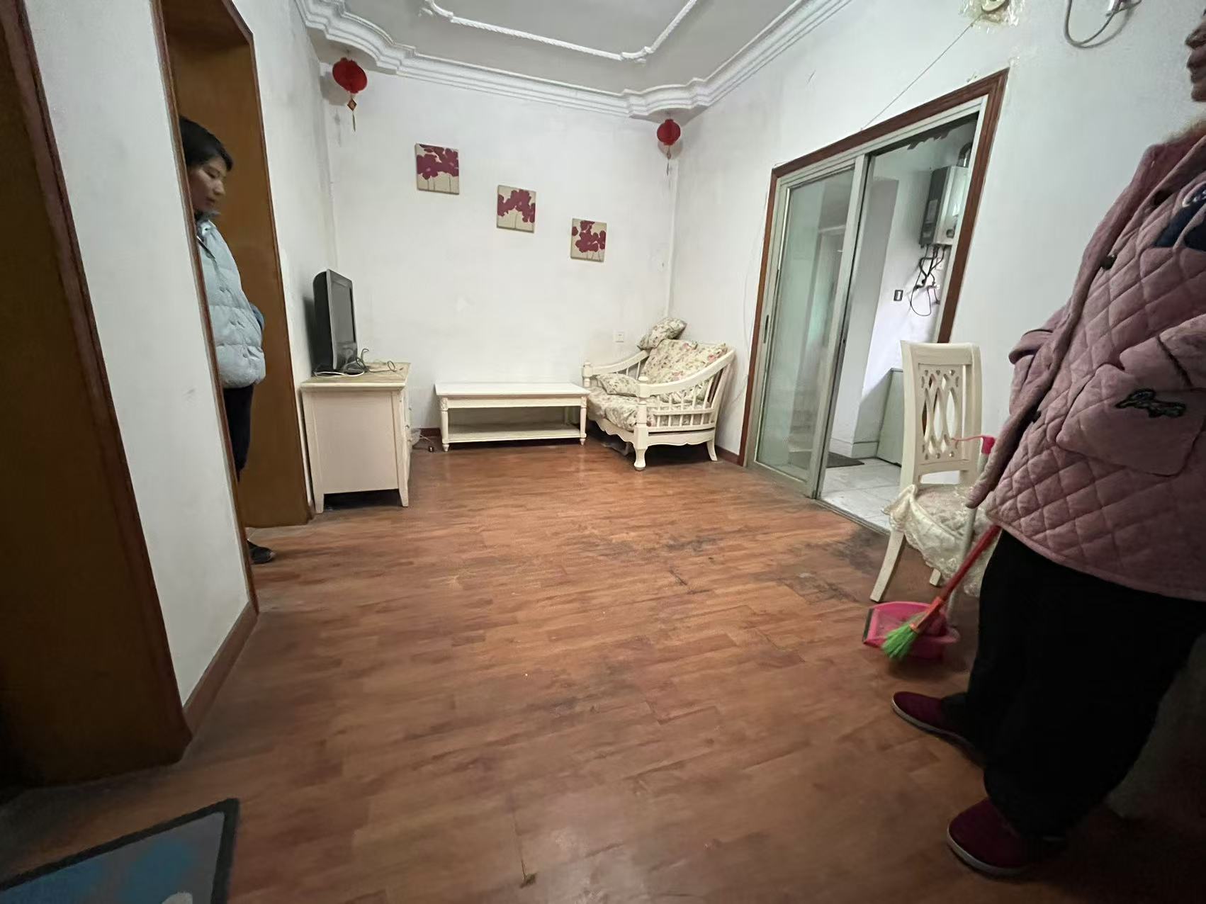 高压开关厂宿舍 2室2厅1卫 1500.0元/月 高压开关厂宿舍 2室2厅1卫 1500.0元/月室内图