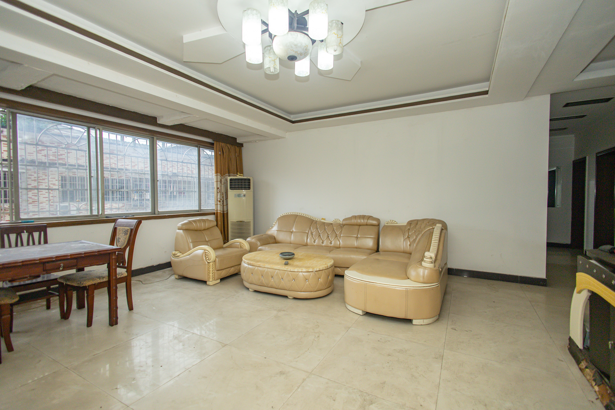 星沙商业步行街  1室1厅1卫    338.0万 星沙商业步行街  1室1厅1卫    338.0万