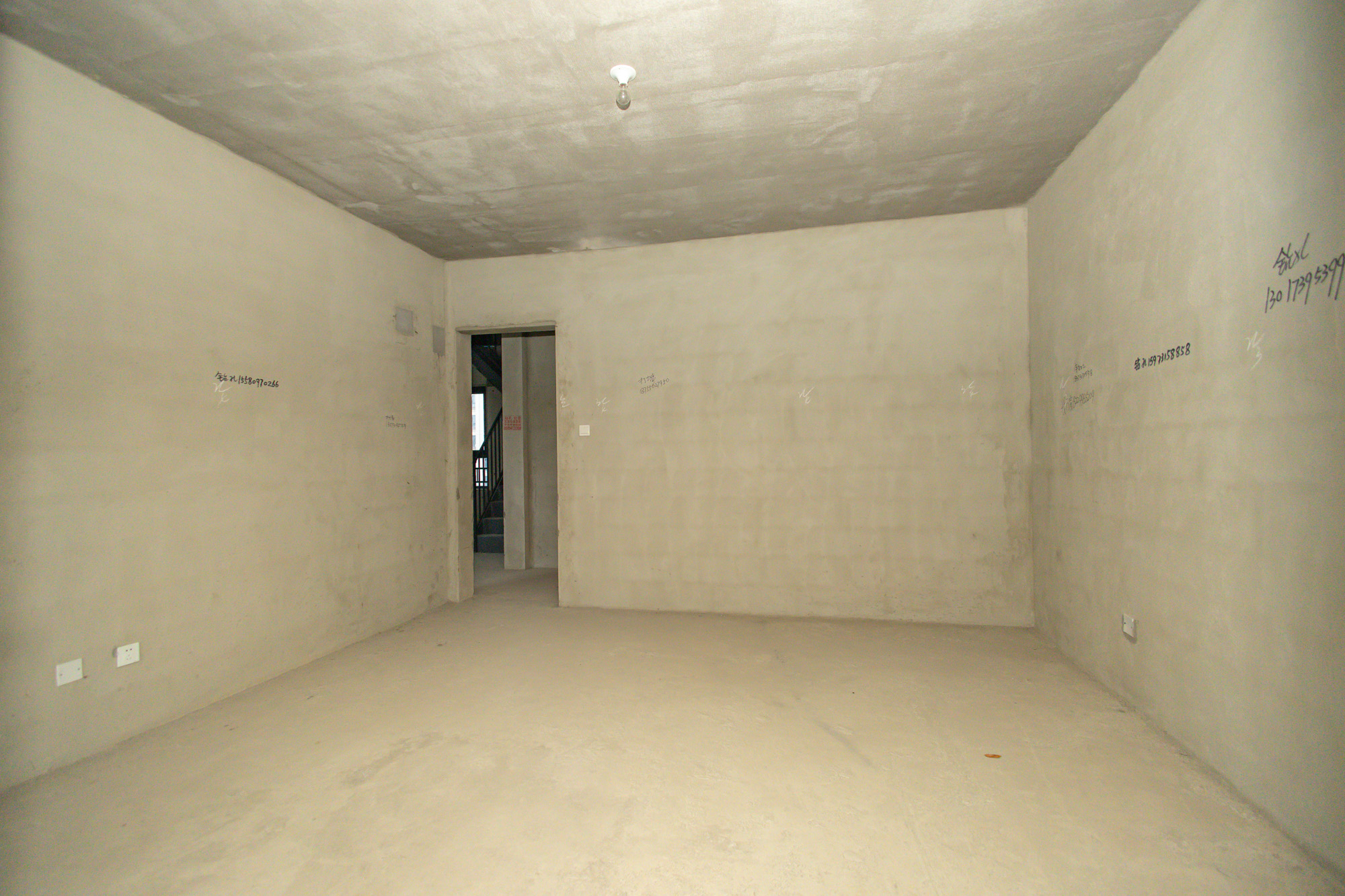 中梁正荣府  4室2厅2卫    148.0万 中梁正荣府  4室2厅2卫    148.0万