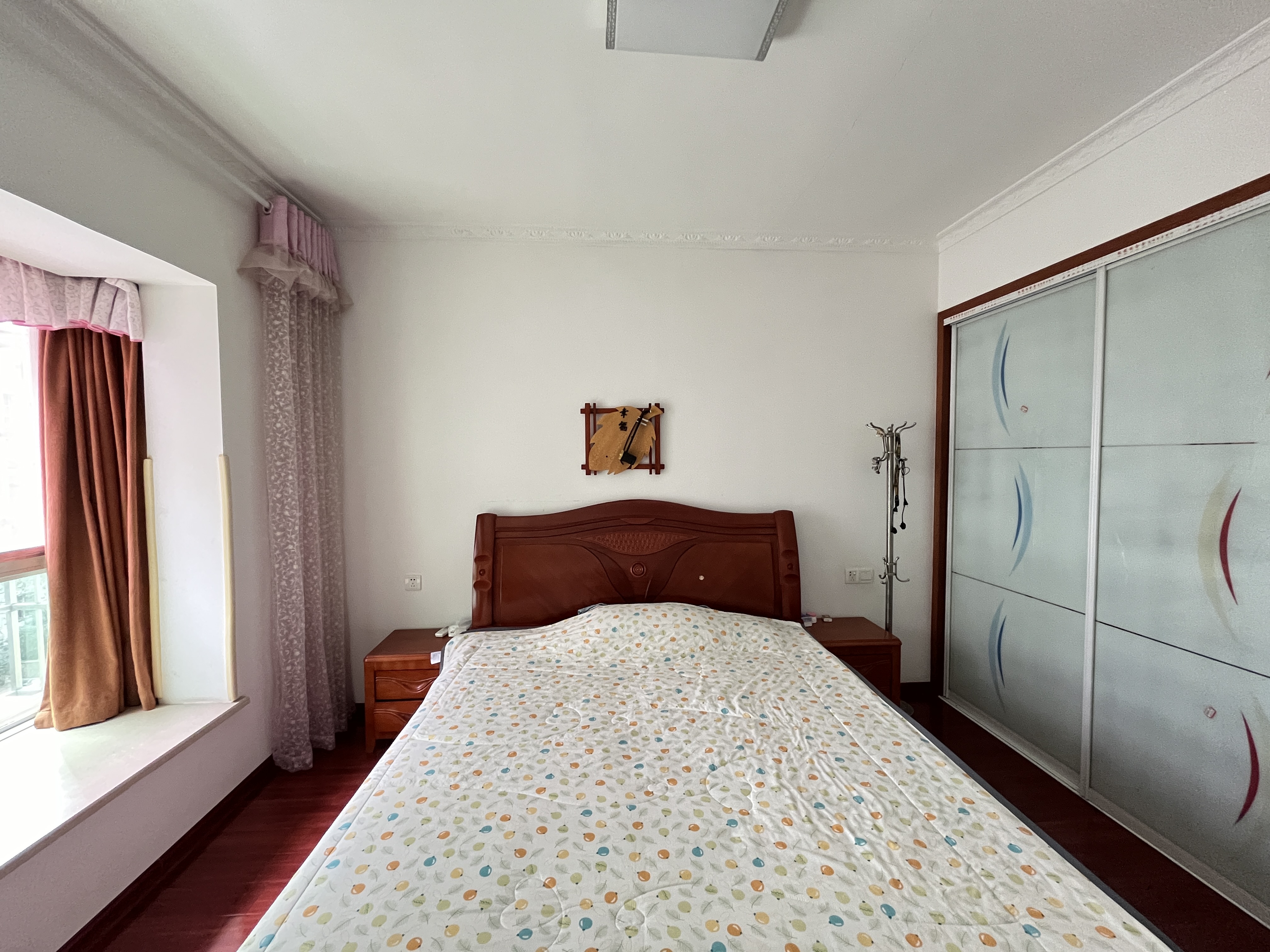 香草园  3室2厅2卫    58.0万 香草园  3室2厅2卫    58.0万室内图