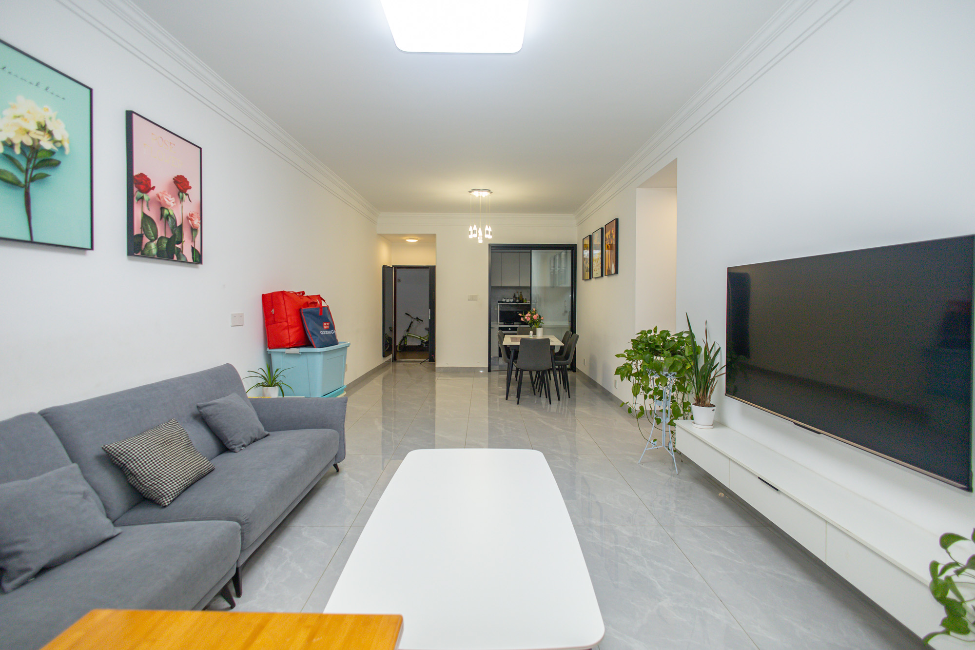 盛地东方芯府 3室2厅2卫 79.8万 盛地东方芯府 3室2厅2卫 79.8万客厅