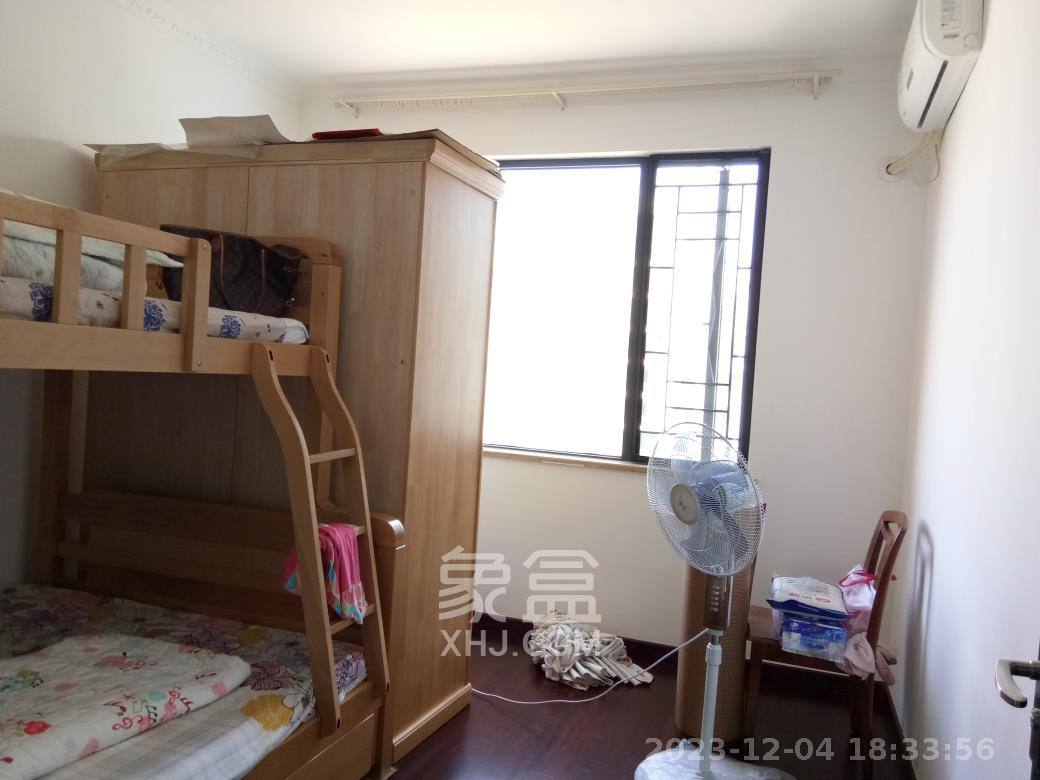 阳光100三期 3室2厅2卫 3000.0元/月 阳光100三期 3室2厅2卫 3000.0元/月室内图