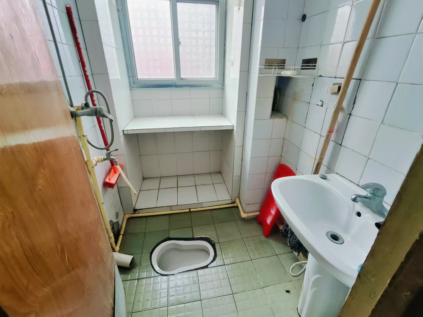 学堂冲二村体育路48号 2室2厅1卫 22.8万 学堂冲二村体育路48号 2室2厅1卫 22.8万室内图