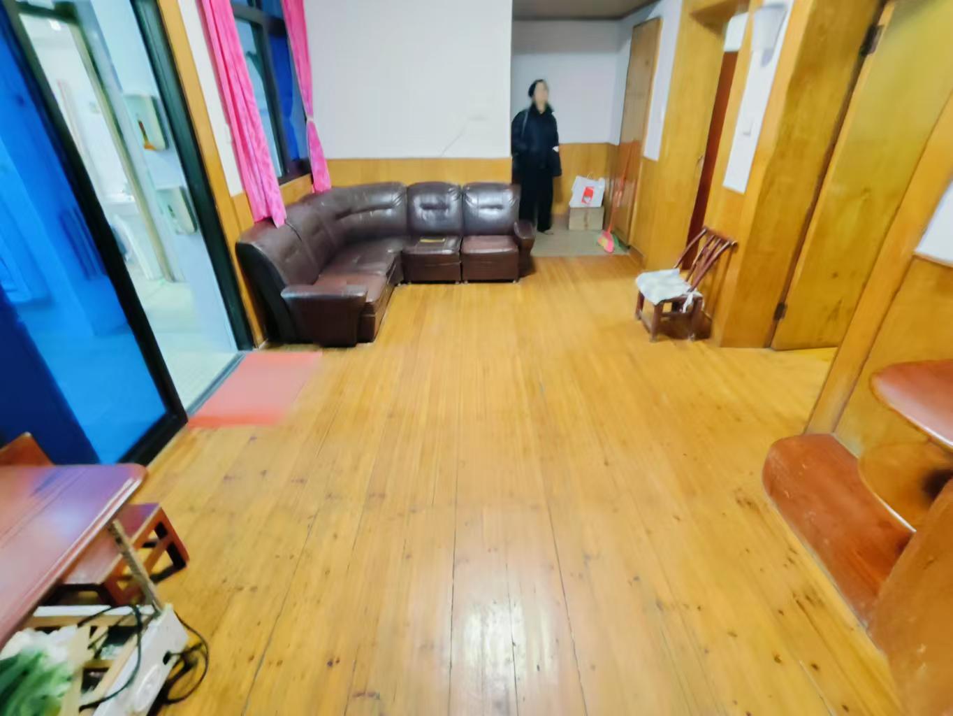 学堂冲二村体育路48号 2室2厅1卫 22.8万 学堂冲二村体育路48号 2室2厅1卫 22.8万室内图