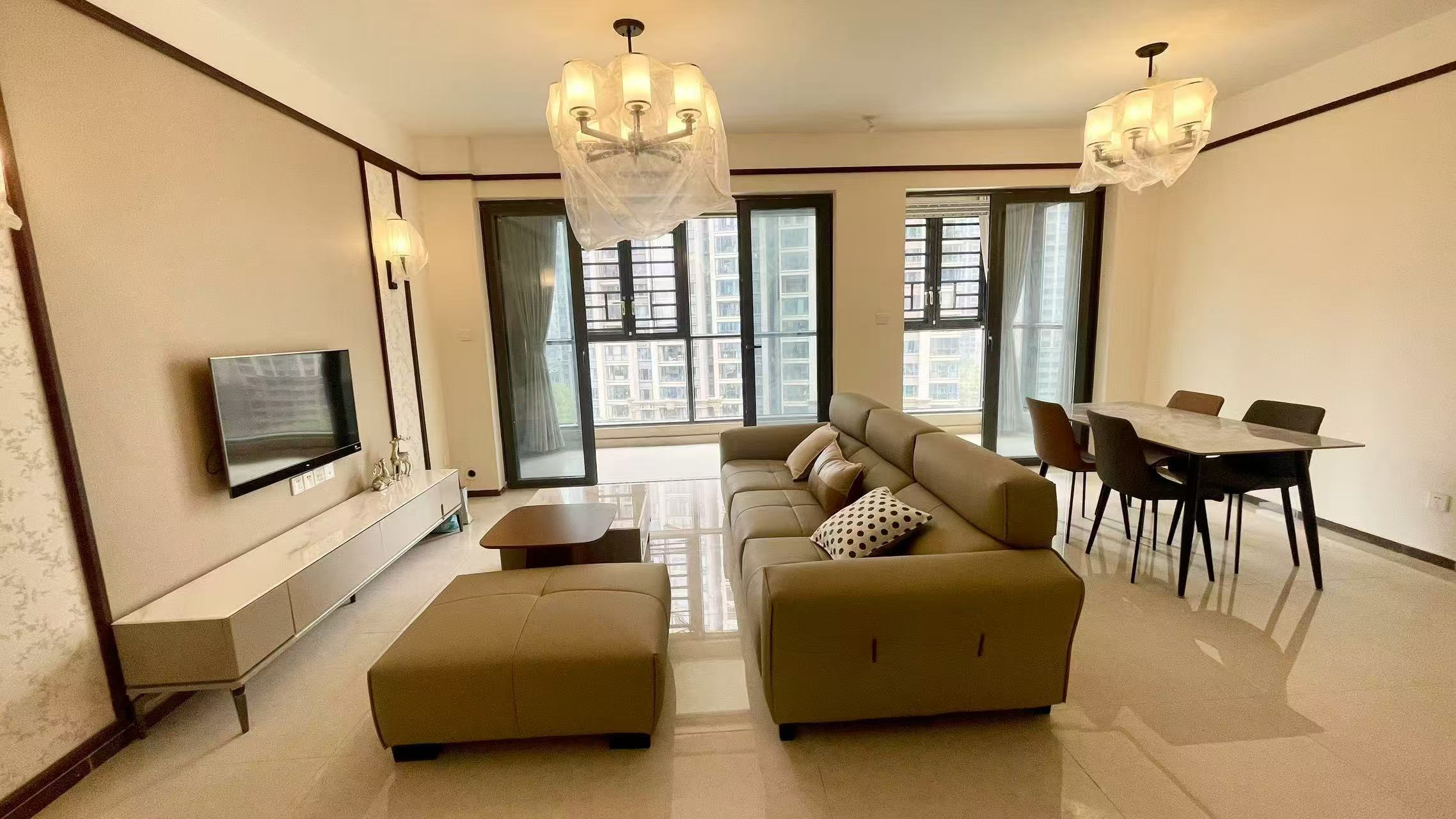 株洲恒大悦珑台 3室2厅2卫 2400.0元/月 株洲恒大悦珑台 3室2厅2卫 2400.0元/月室内图