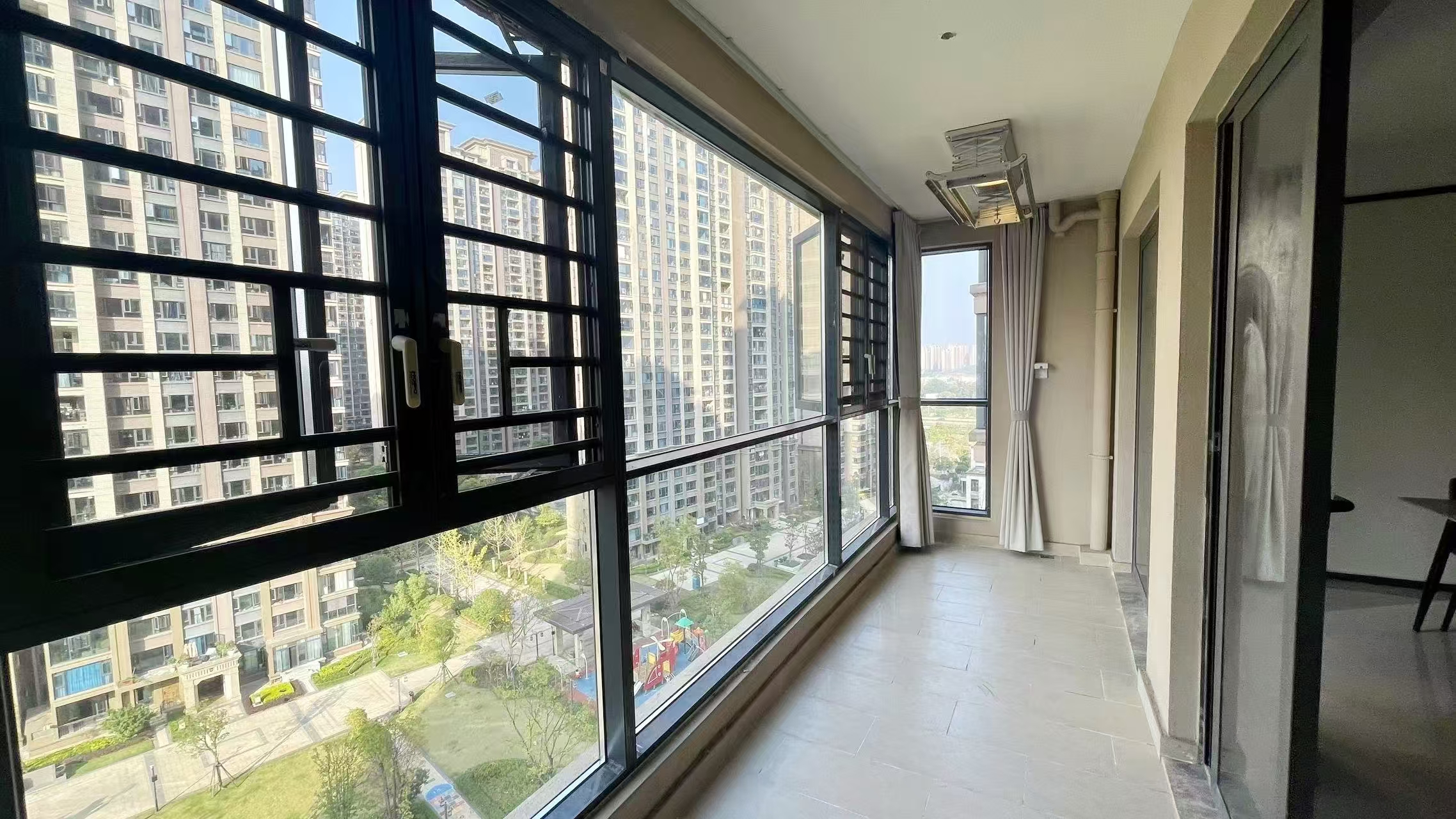 株洲恒大悦珑台 3室2厅2卫 2400.0元/月 株洲恒大悦珑台 3室2厅2卫 2400.0元/月室内图