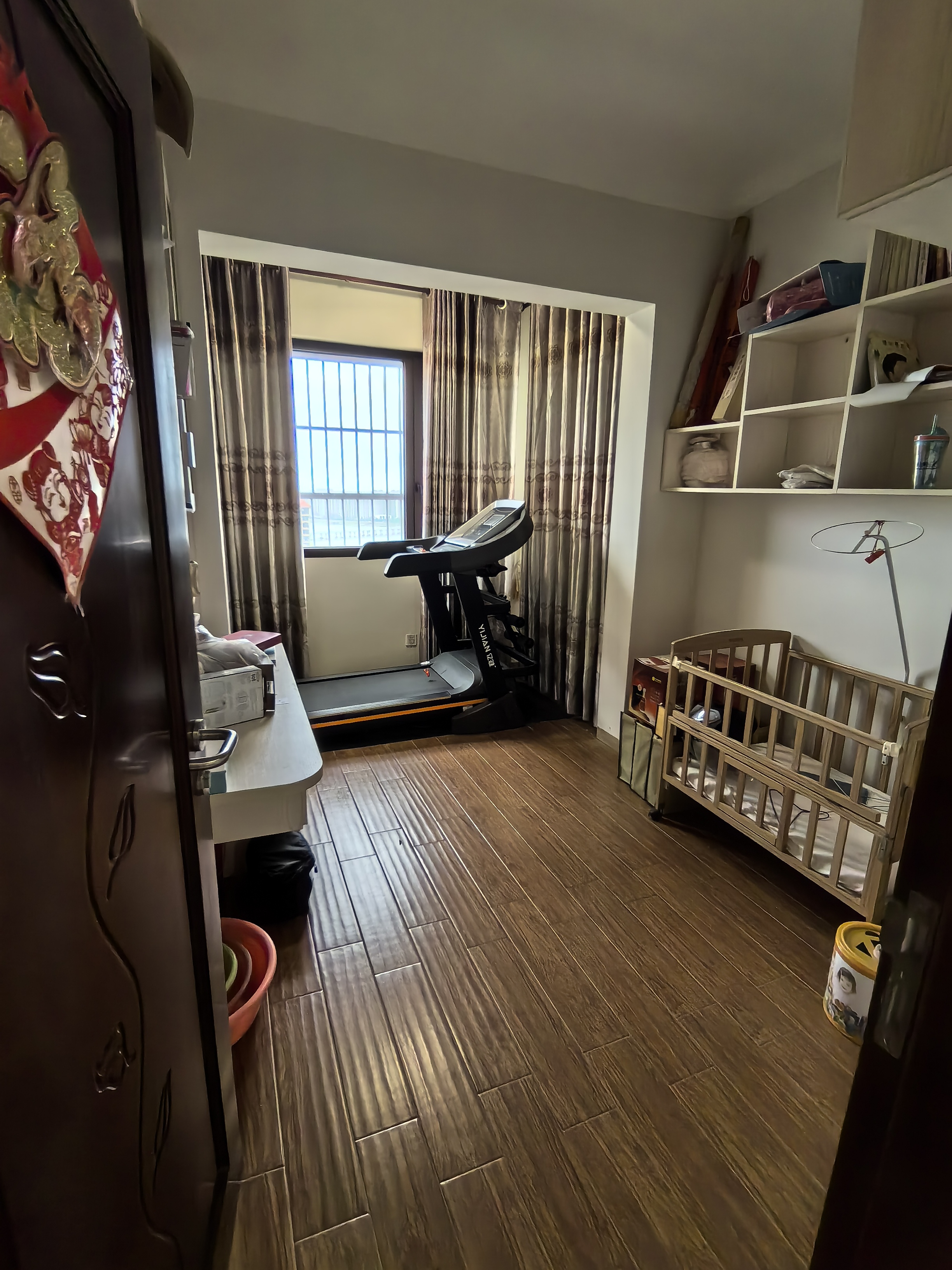 翡翠水城(住宅)  4室2厅2卫    198.0万 翡翠水城(住宅)  4室2厅2卫    198.0万室内图