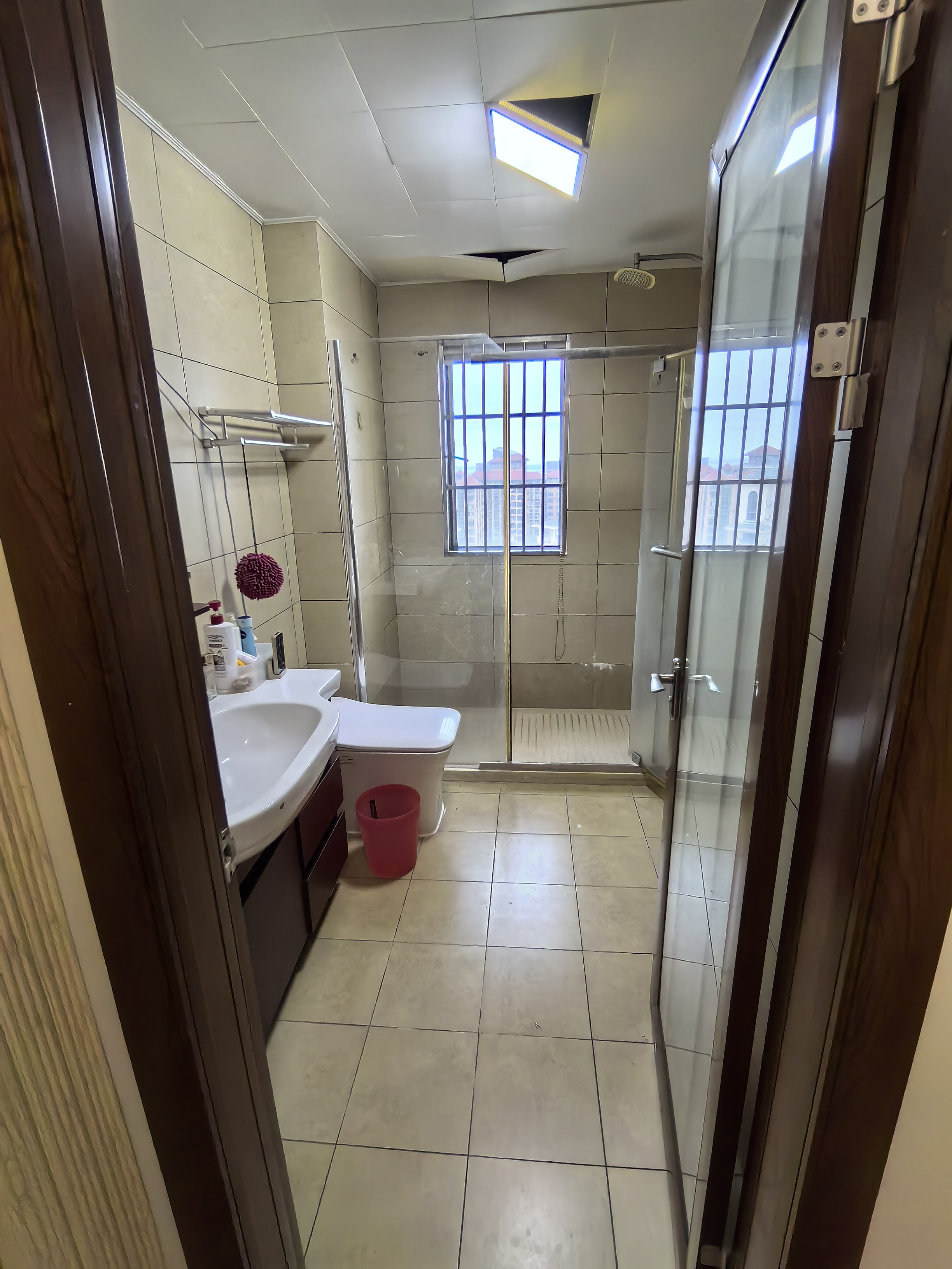 翡翠水城(住宅)  4室2厅2卫    198.0万 翡翠水城(住宅)  4室2厅2卫    198.0万小区图