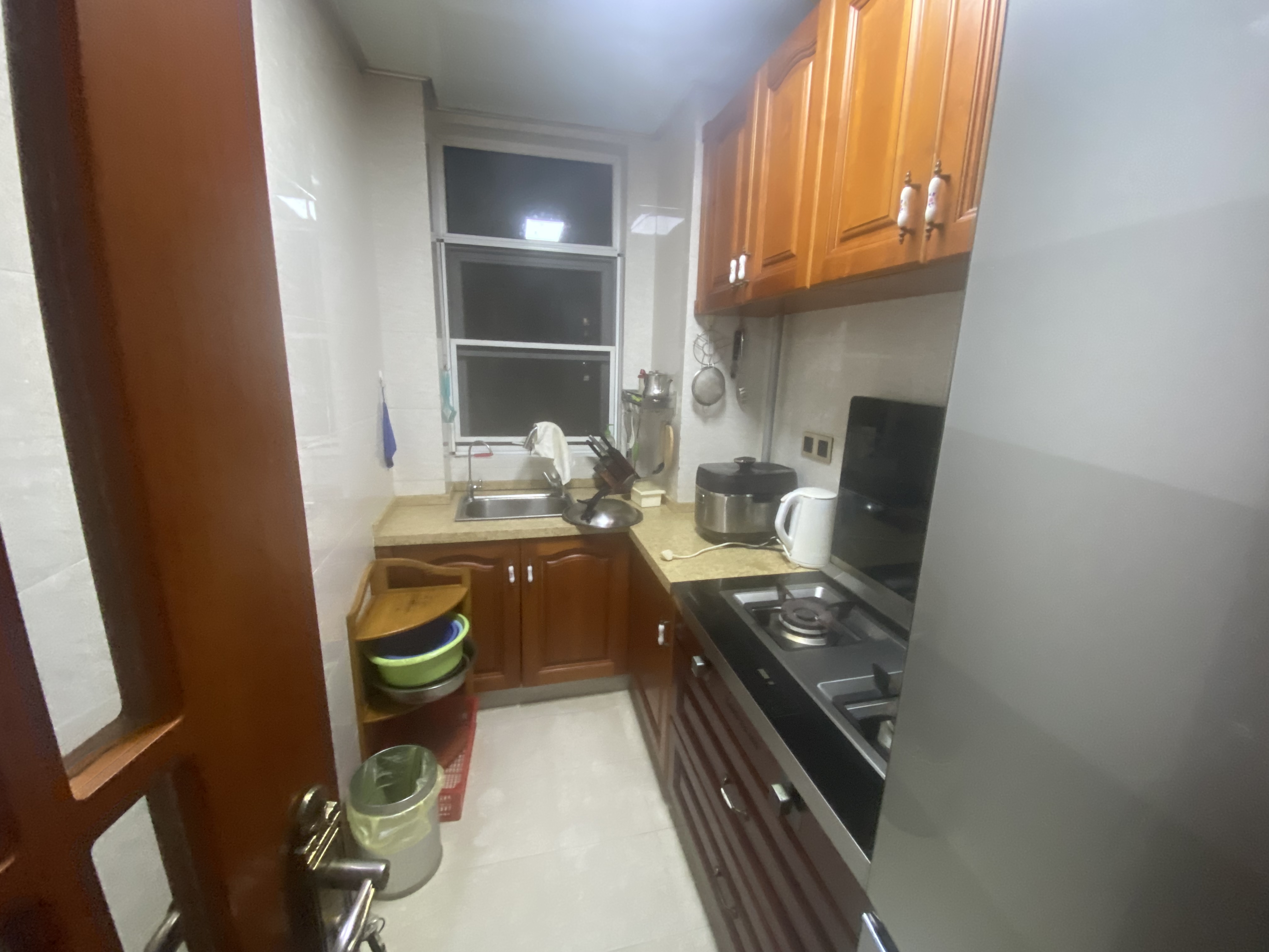 佳兆业金域天下三期 3室2厅2卫 1800.0元/月 佳兆业金域天下三期 3室2厅2卫 1800.0元/月室内图