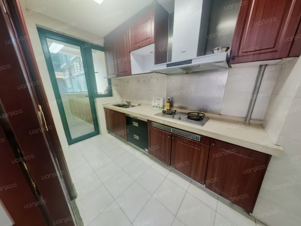 恒大翡翠华庭 2室2厅1卫 1800.0元/月 恒大翡翠华庭 2室2厅1卫 1800.0元/月室内图