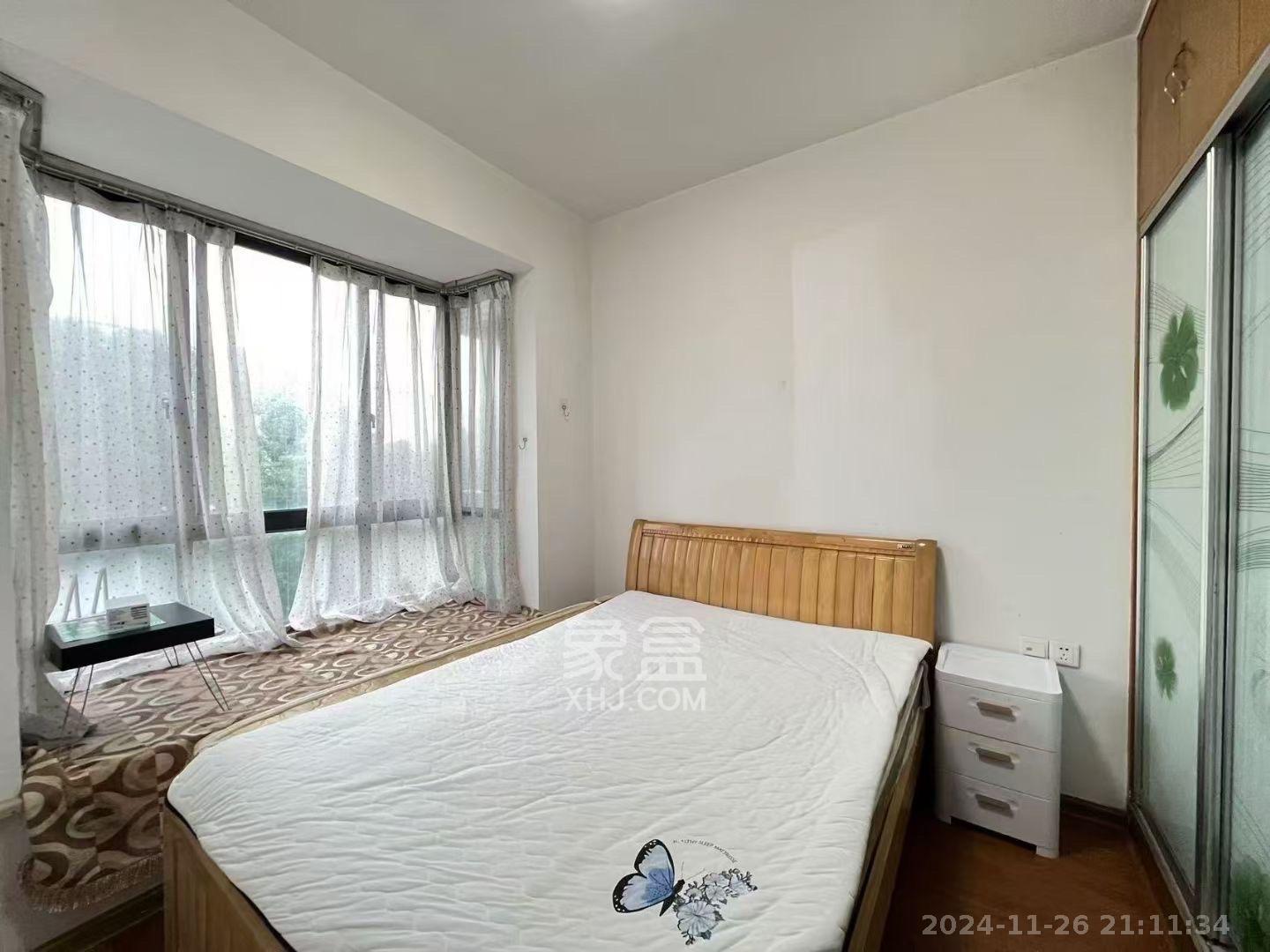 岳麓现代城   40.0㎡      4000.0元/月室内图