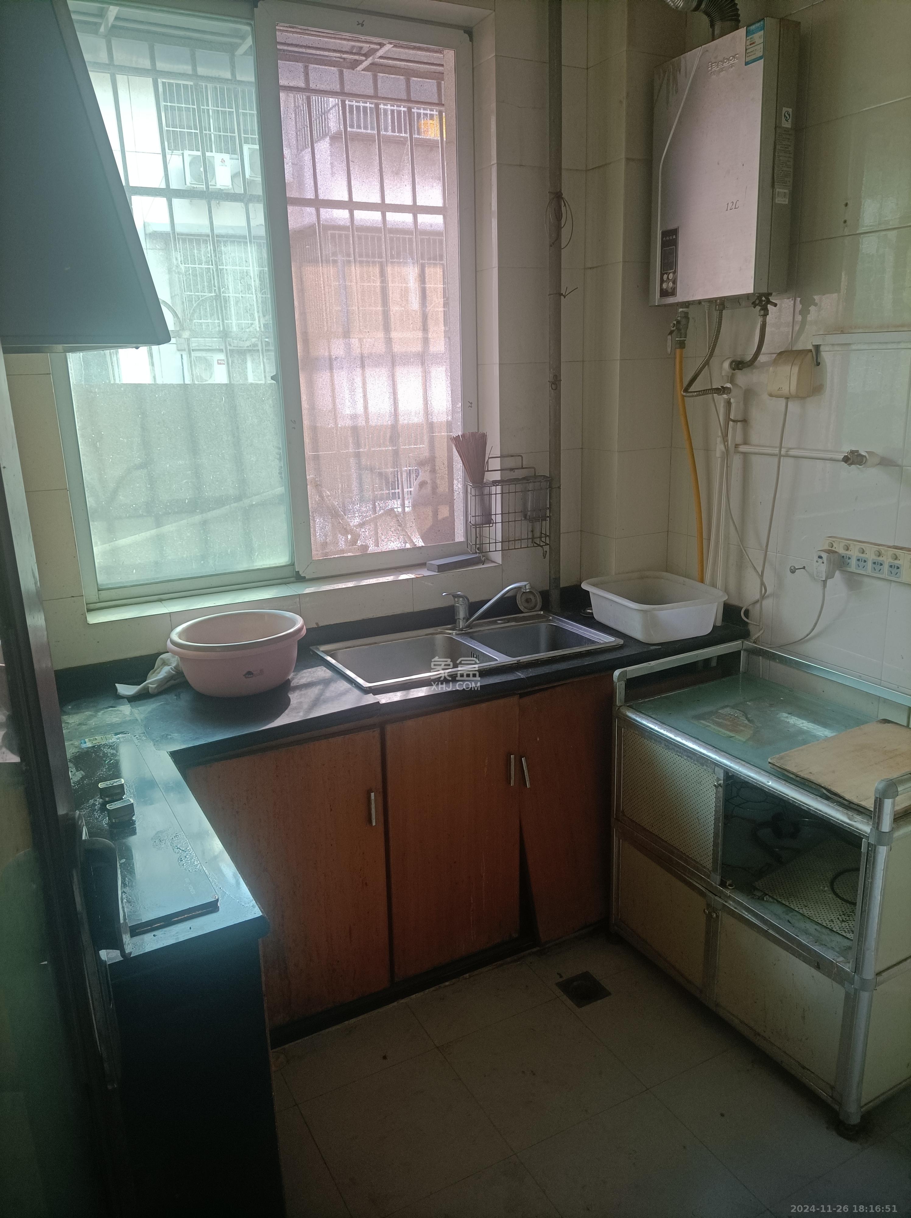 茶叶大市场“山水茗园” 2室1厅1卫 1500.0元/月 茶叶大市场“山水茗园” 2室1厅1卫 1500.0元/月室内图