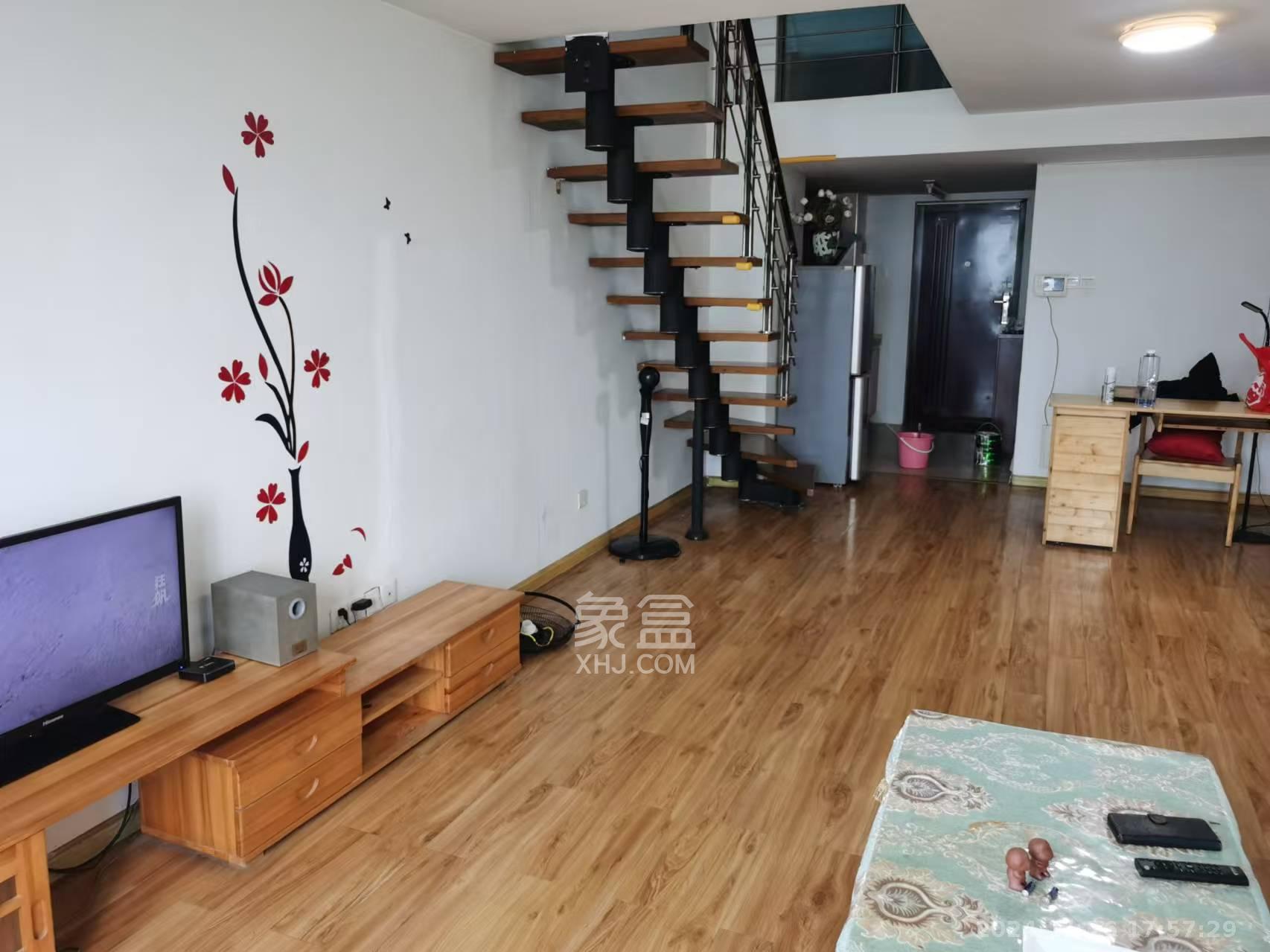 融圣国际  2室1厅1卫    2500.0元/月 融圣国际  2室1厅1卫    2500.0元/月室内图