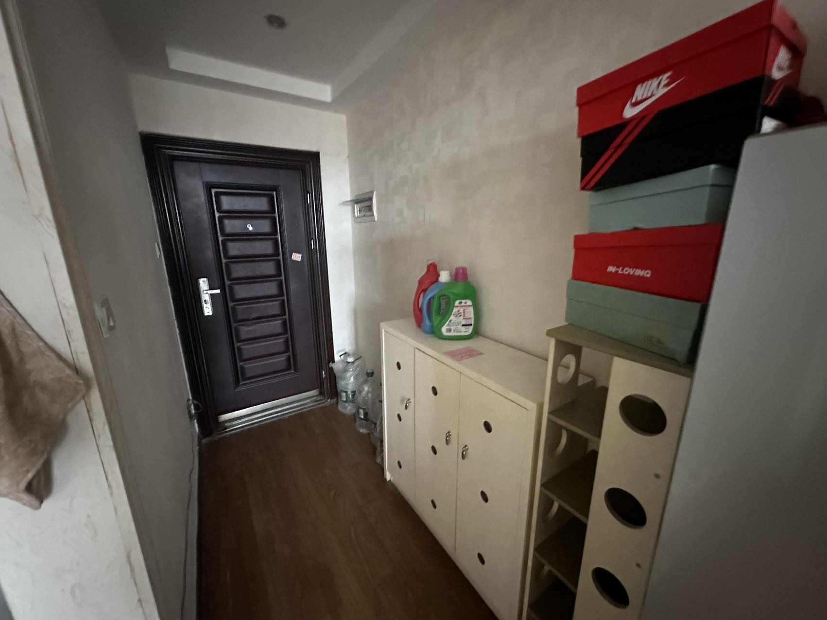 东方豪苑 1室1厅1卫 1300.0元/月 东方豪苑 1室1厅1卫 1300.0元/月室内图