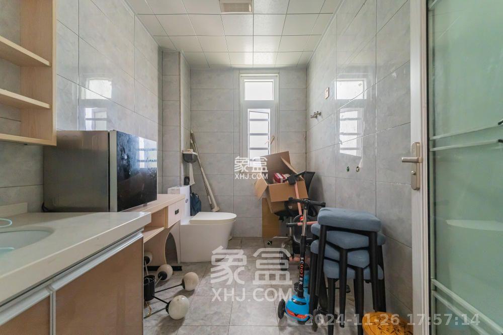 恒基凯旋门三期  4室2厅2卫   3500.00元/月室内图
